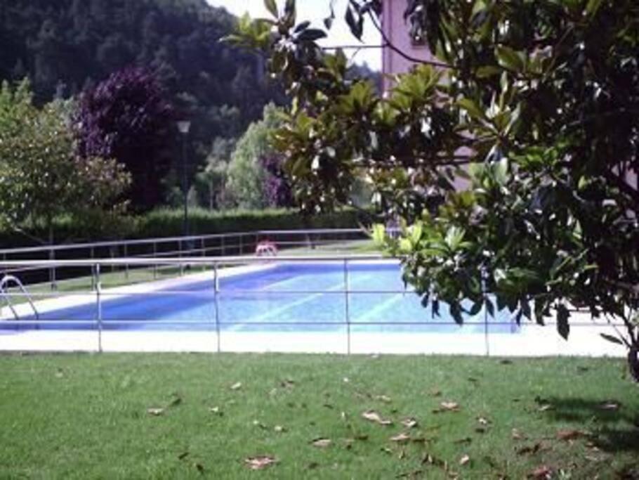Ezcaray. Con piscina y junto al rio view 2