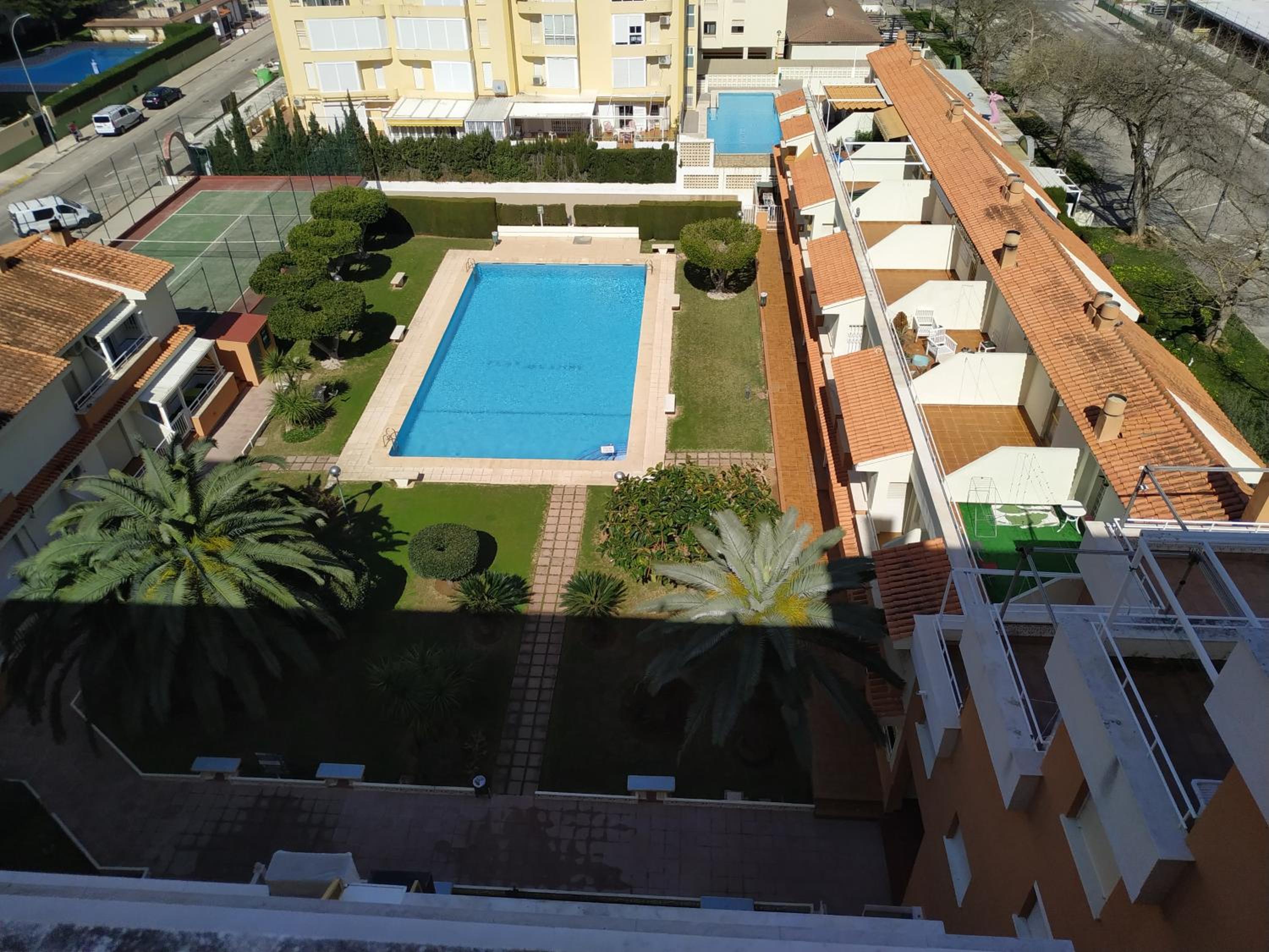 Apartamento en Playa de Gandia con piscina