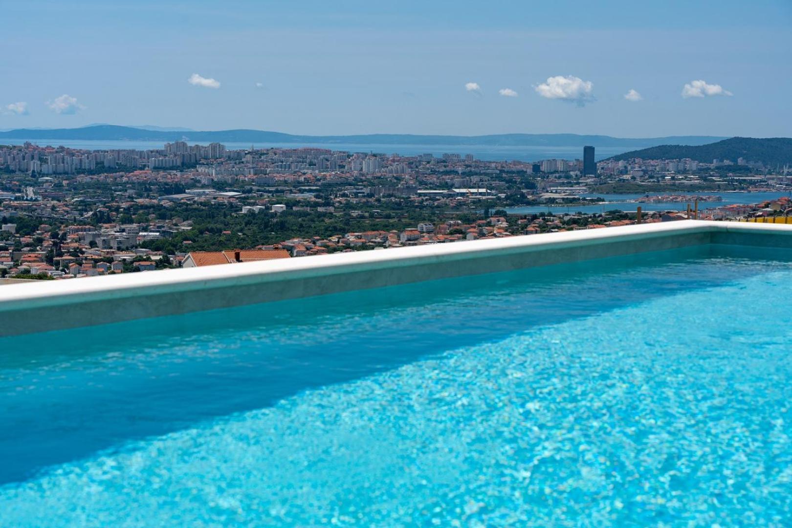 Villa Fortress, private pool, Game room, sea views view 5