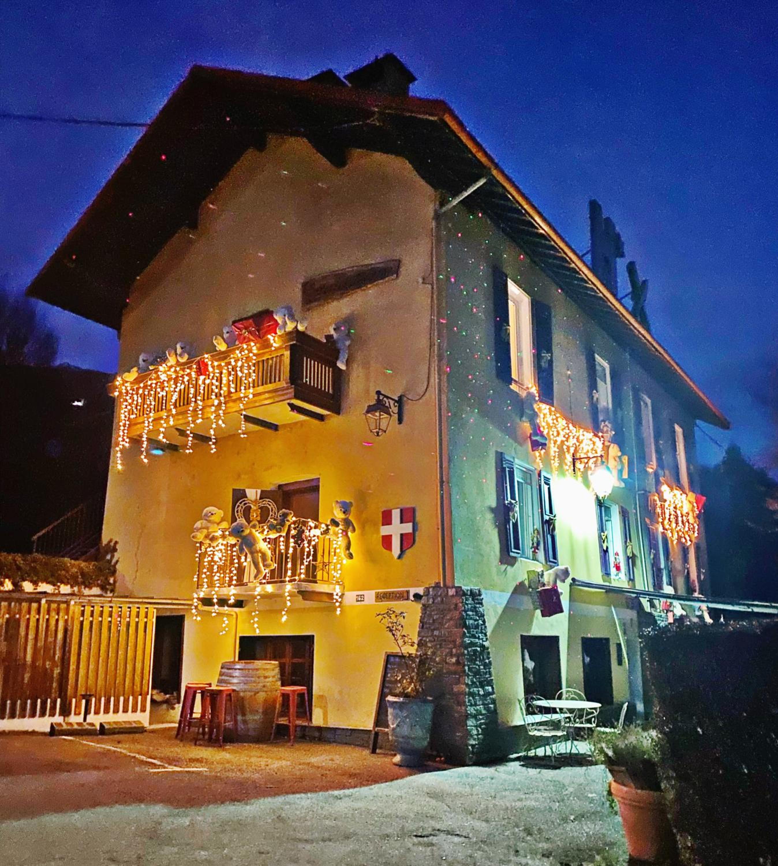 restaurant