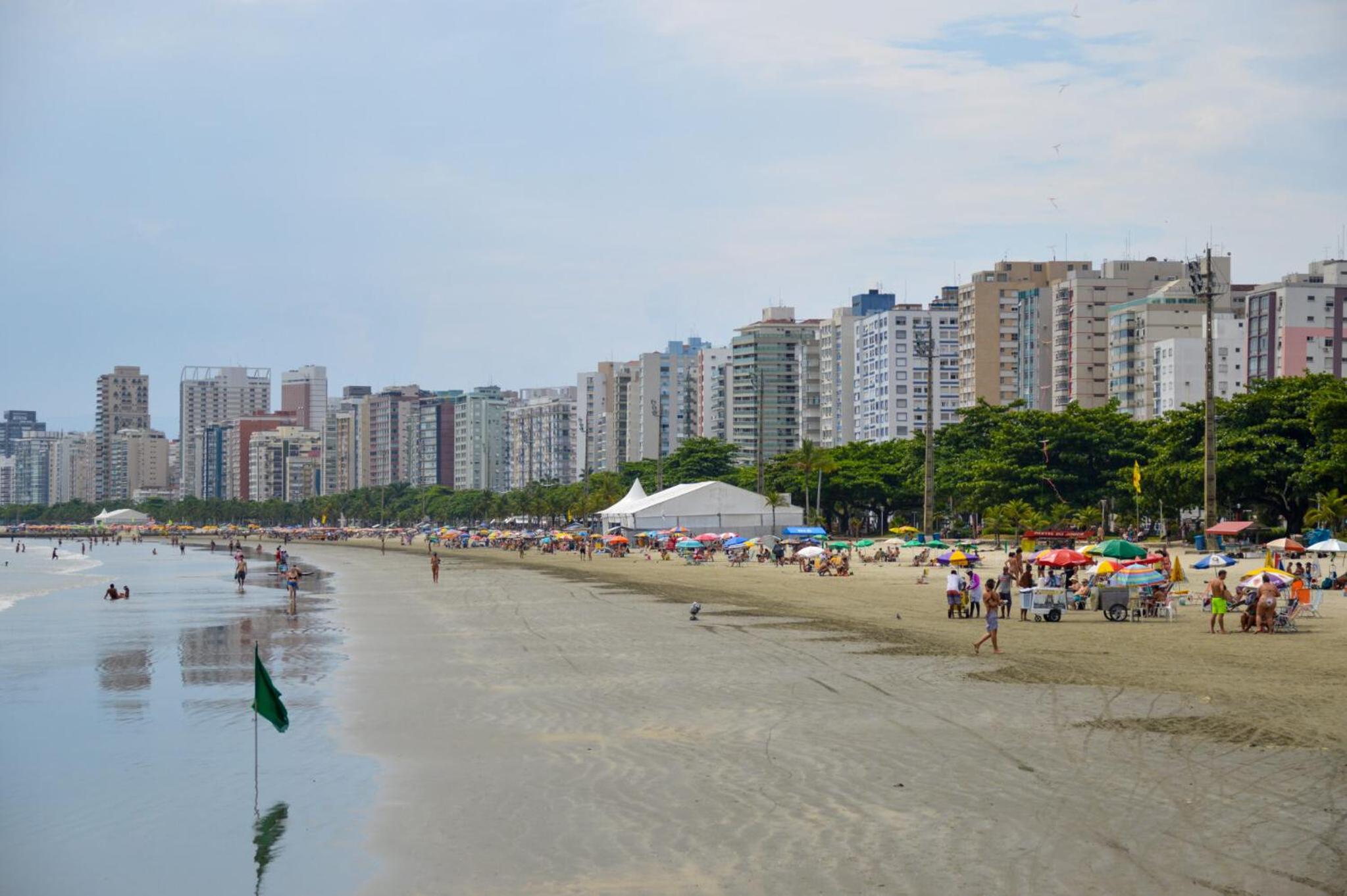 Lindo Apartamento compacto na quadra da praia