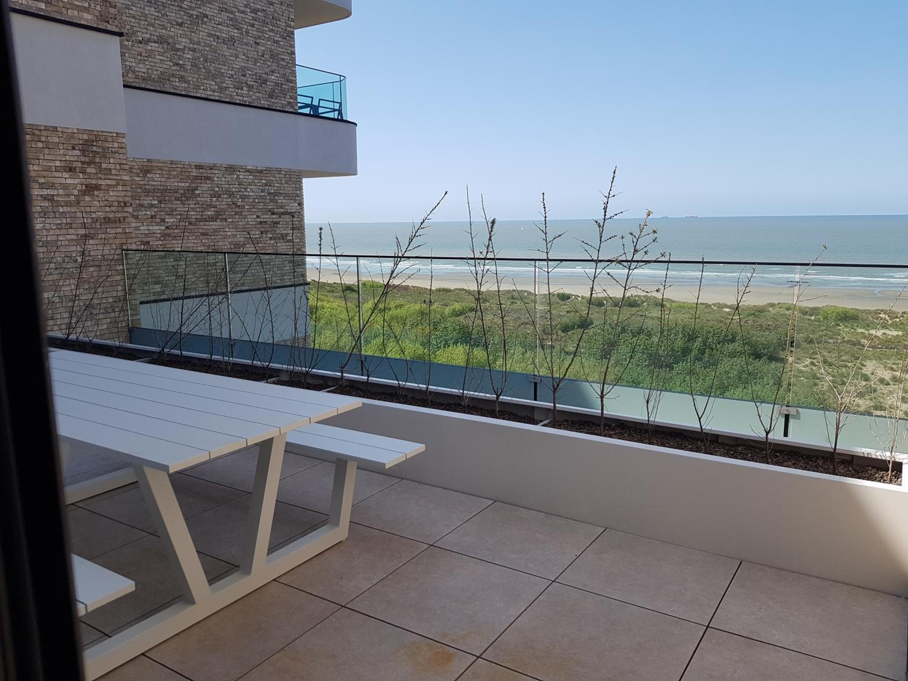 The One - New luxury beachfront apartment