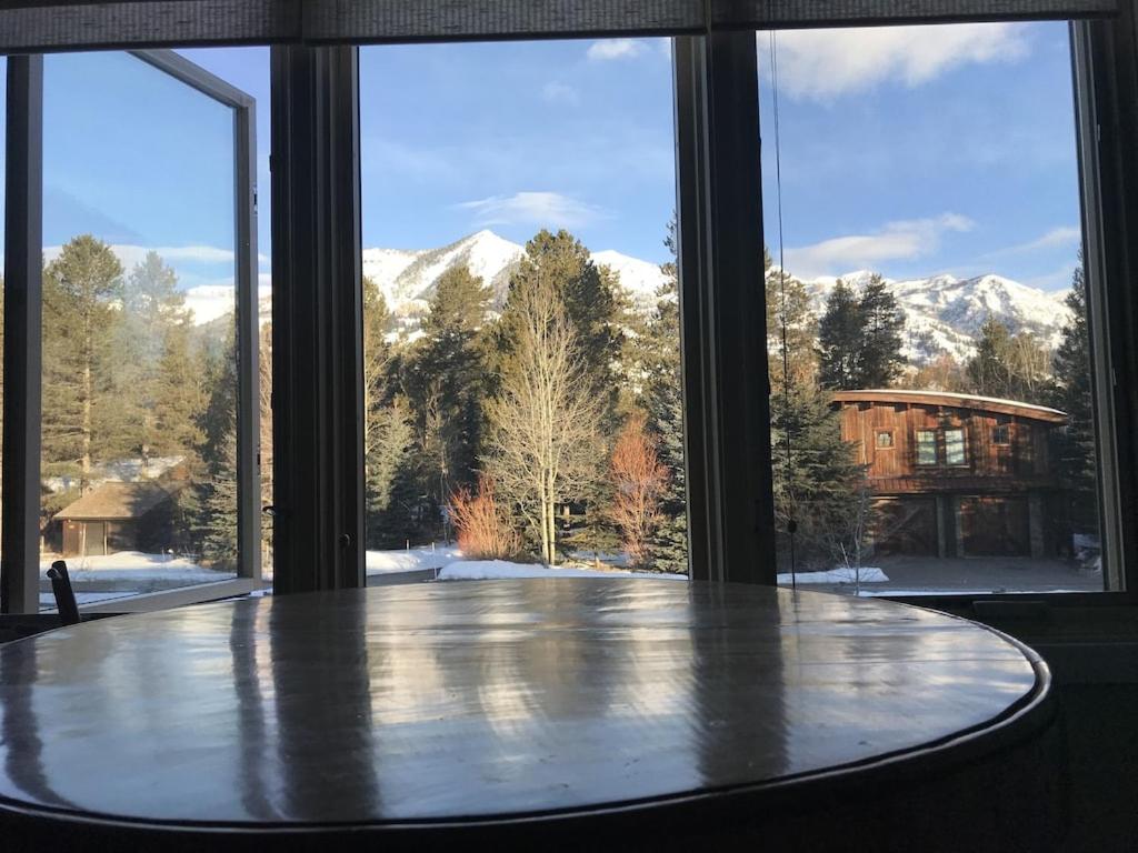 Gorgeous Jackson Hole Condo in Top location with Great Views and Private Deck with Barbeque! view 3
