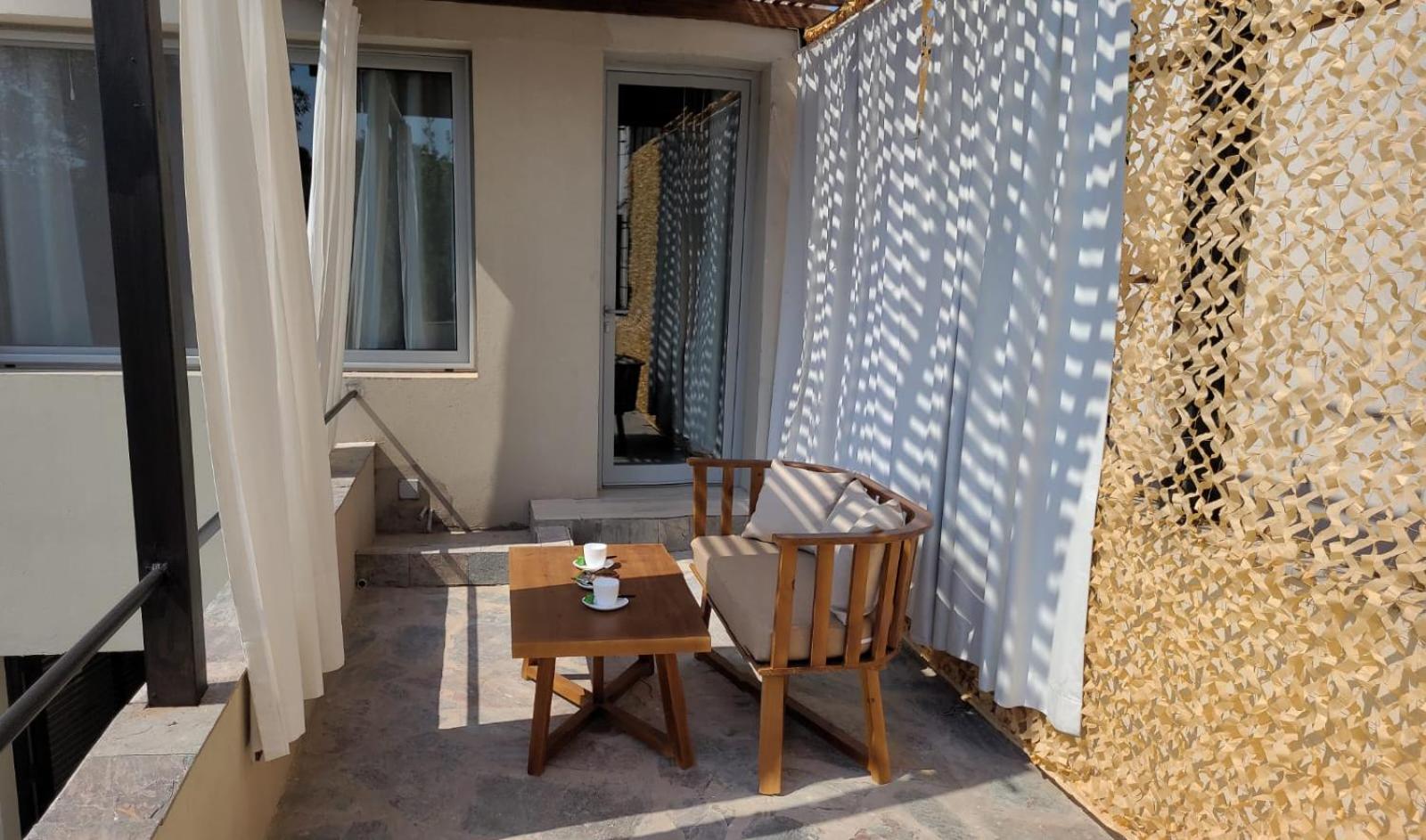 La Belle San Isidro Lofts
