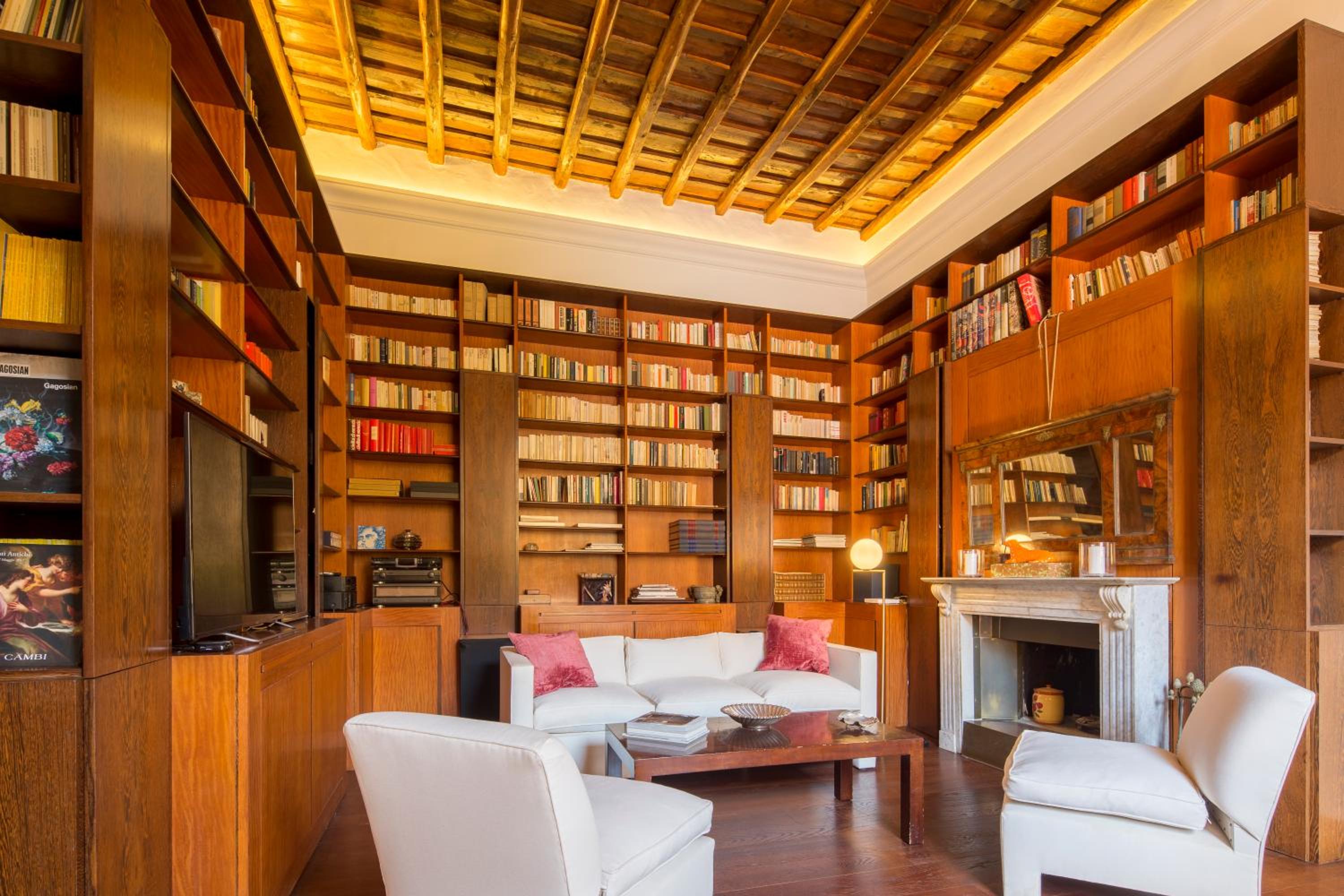 Palazzo Berardi: Renaissance Downtown Luxury Villa