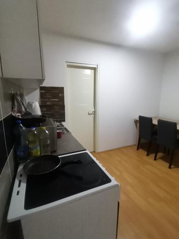 Exit apartman 2