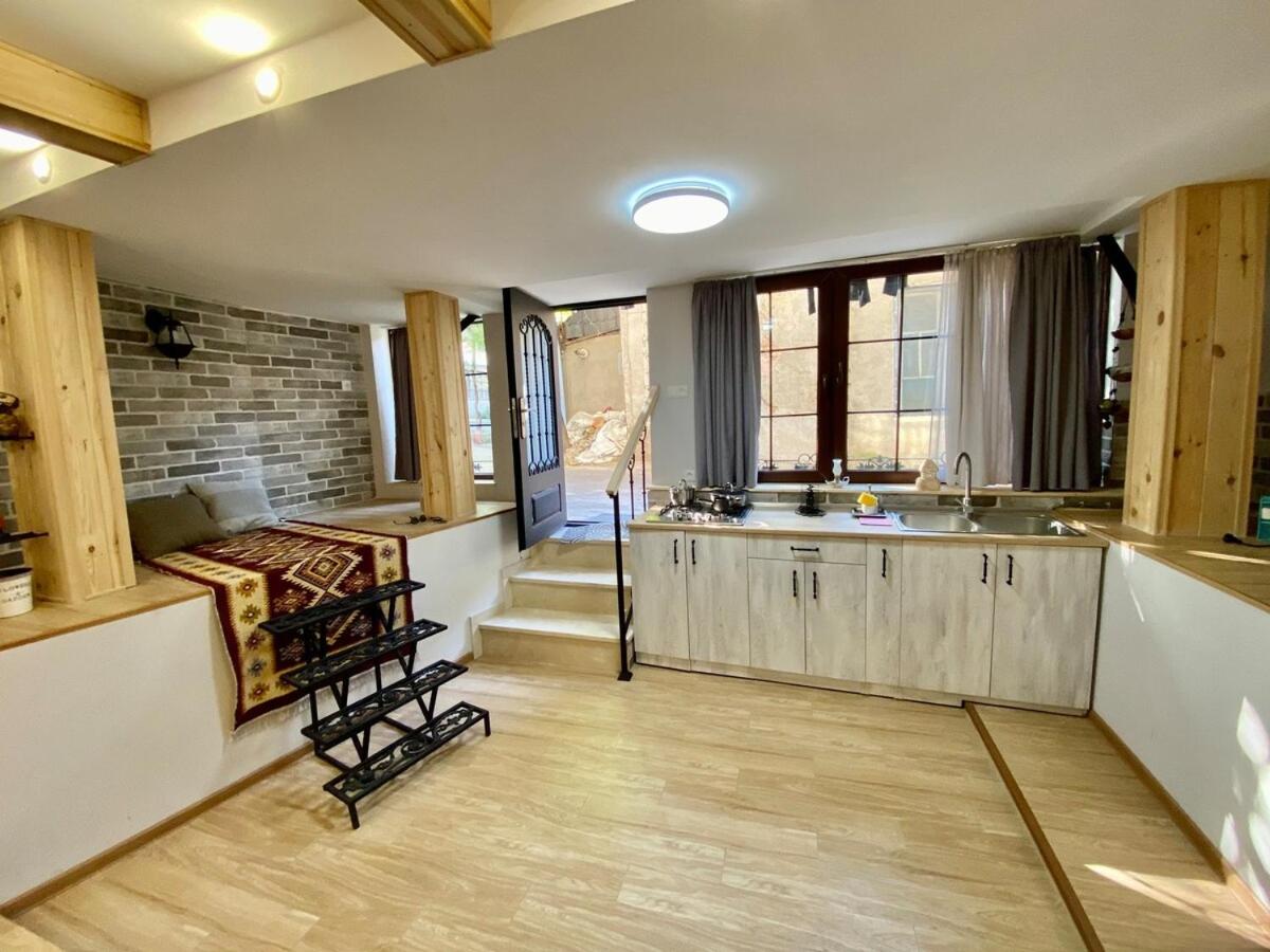 Cozy Apartment in the Center of Tbilisi