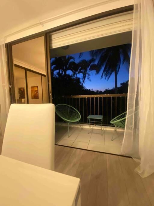 Appart spacieux avec citerne d eau en résidence avec piscine et accès direct à la plage view 4