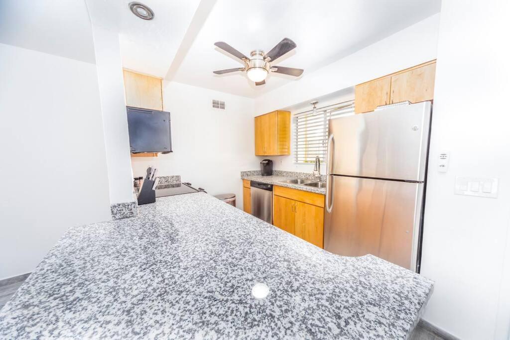 Ideal Condominium In The Heart Of Scottsdale view 2