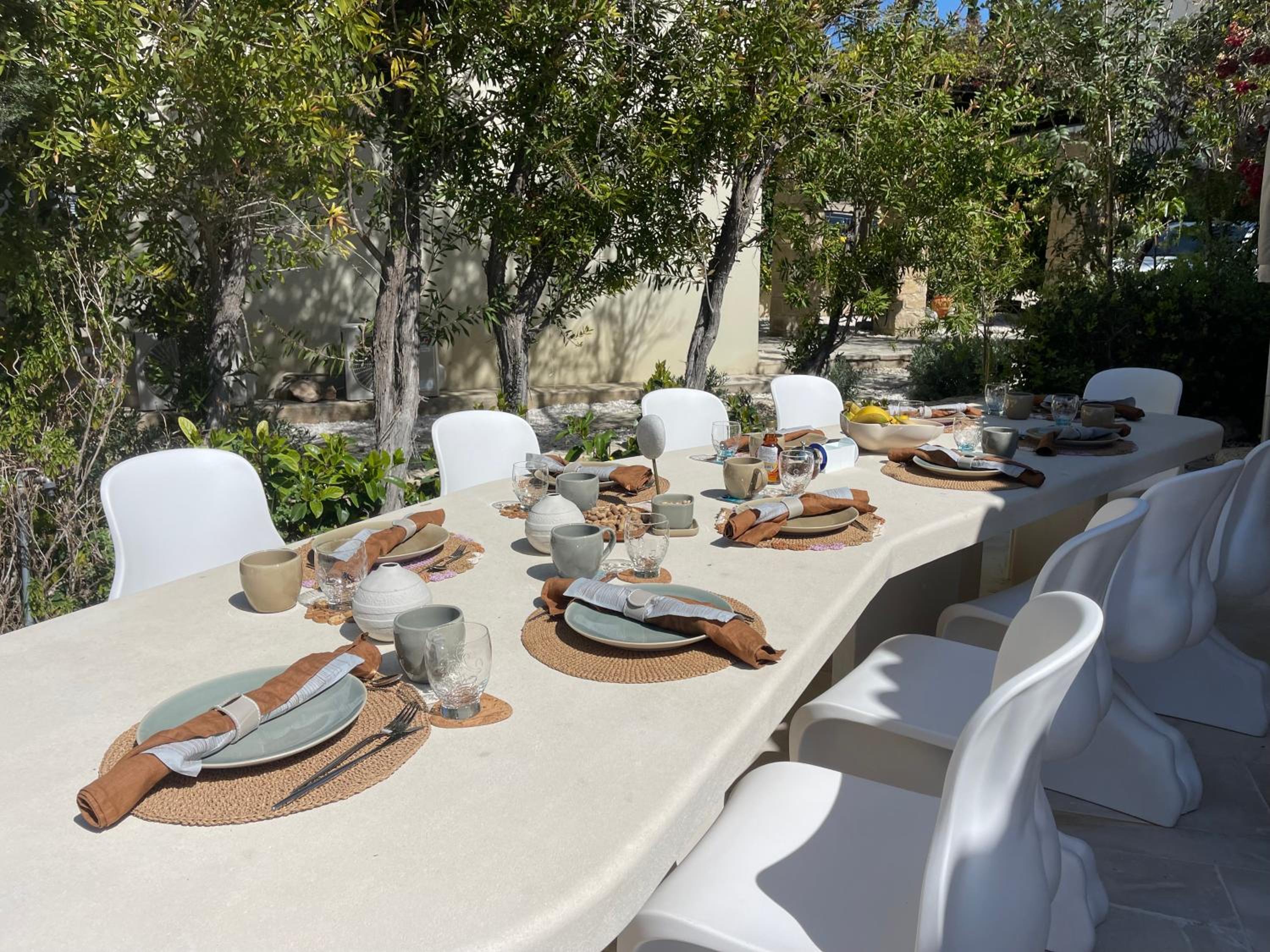EXQUISITE GOLF VILLA with Sea, 8Tee, Green Views, in Aphrodite Hills Golf Resort
