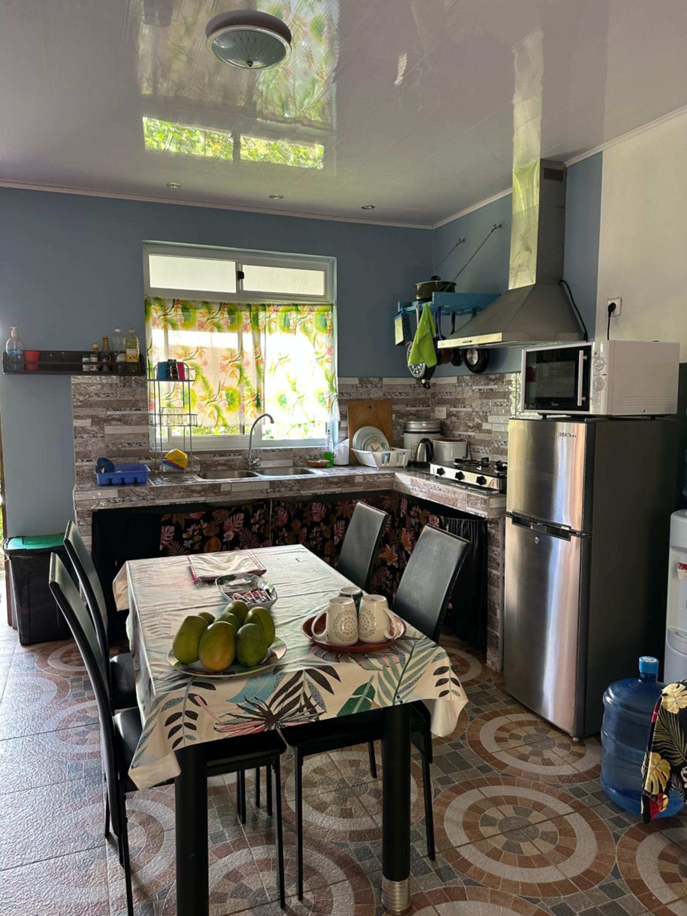 Vaiotaha Lodge