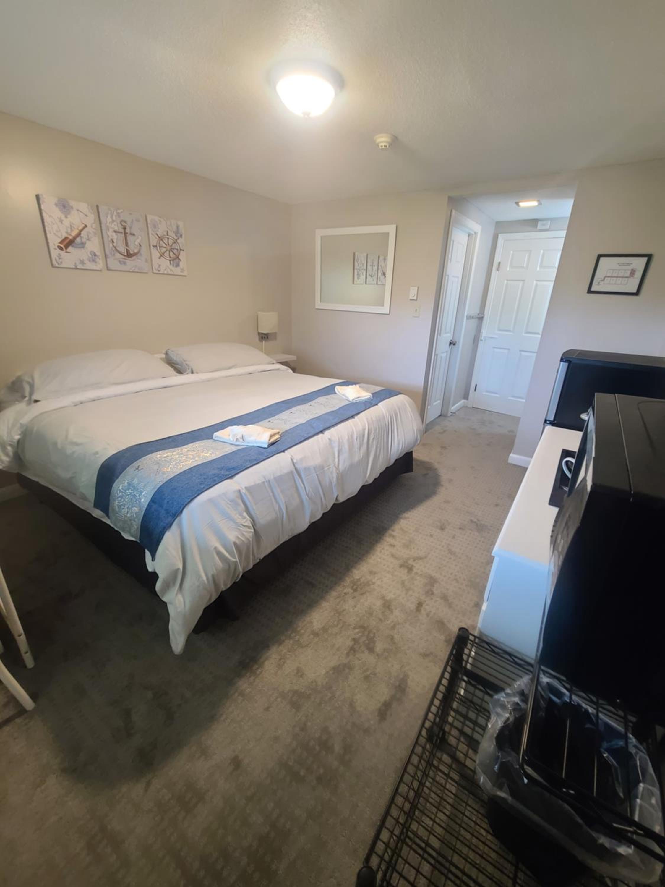 Lake Shore Farm Inn - Property Image 38