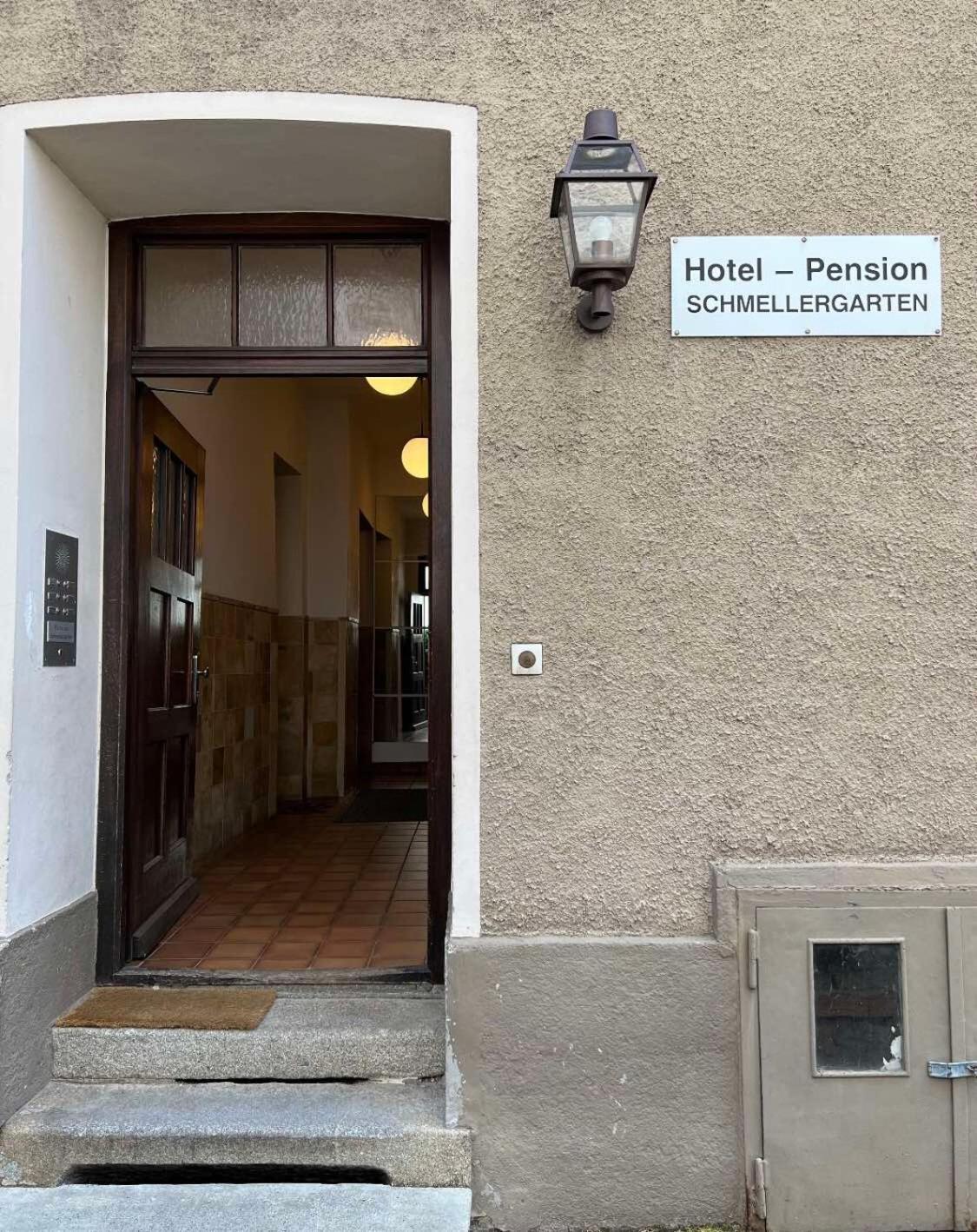 Hotel Pension Schmellergarten