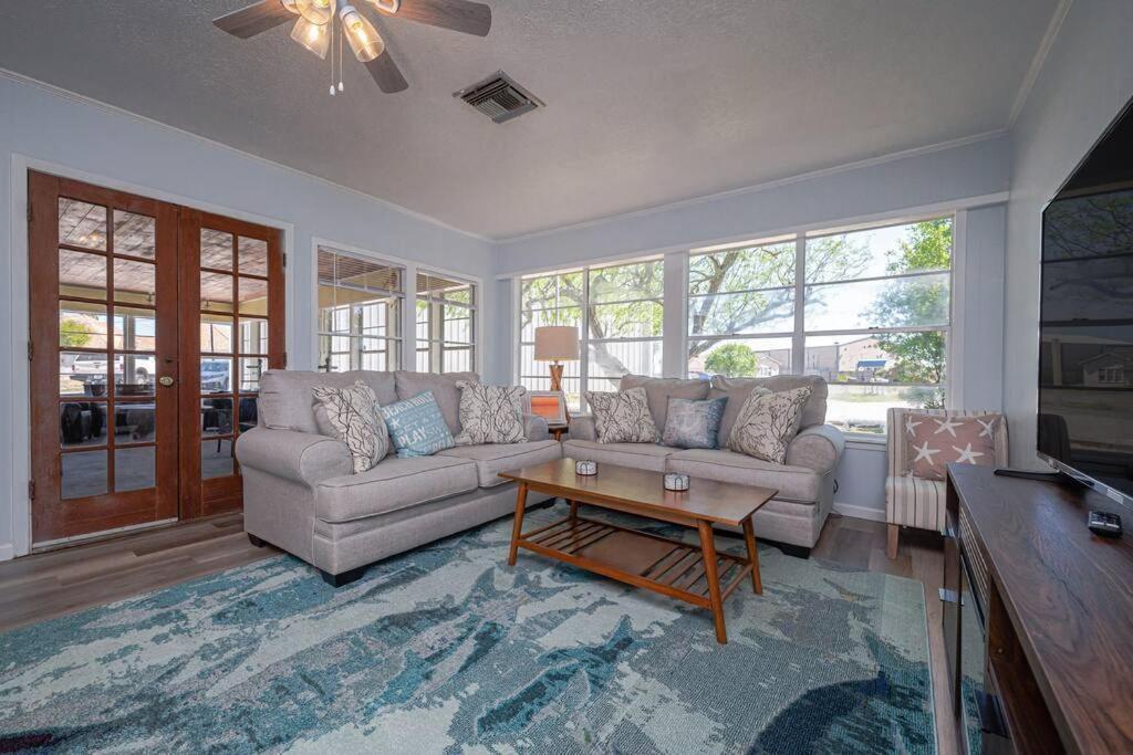 Fisher Bay Cottage view 4