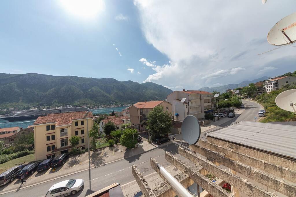 Sailor's Knot Apartment - Central and Amazing Sea View view 5