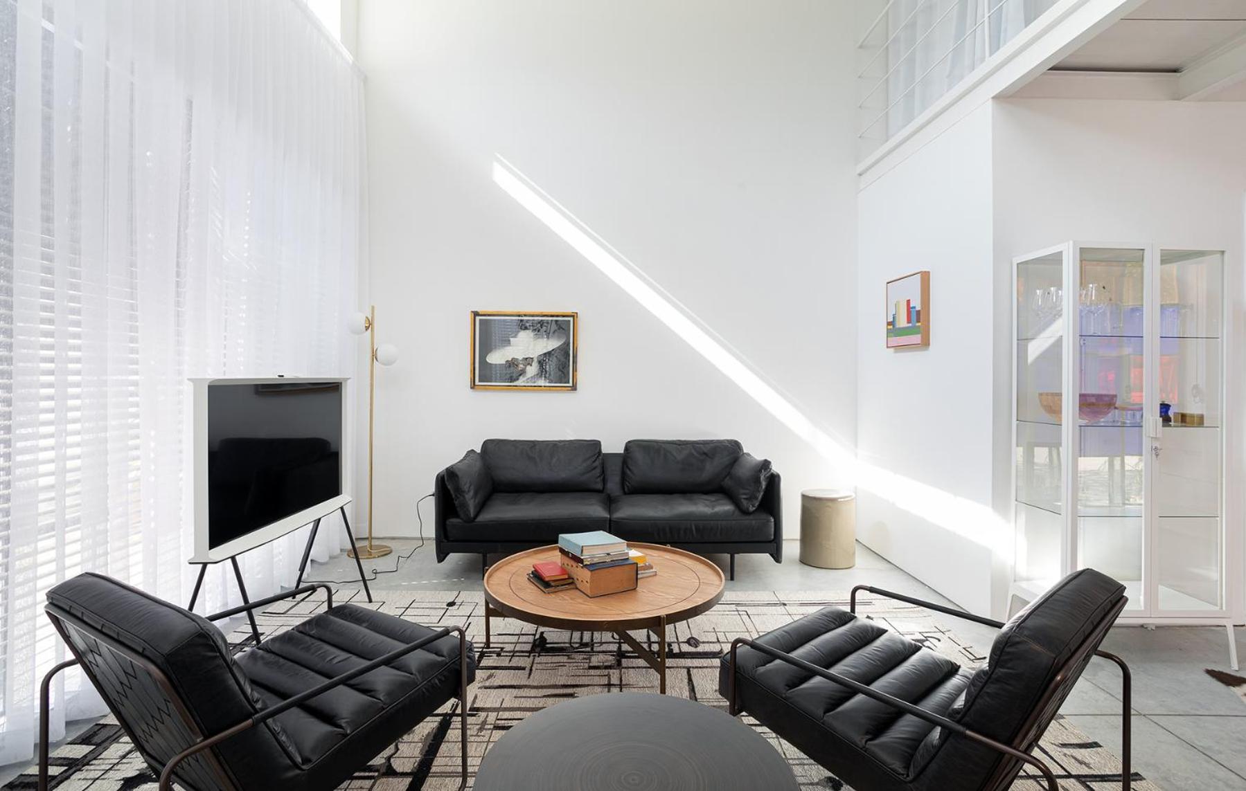 A Bauhaus Gem - Prime Location view 2