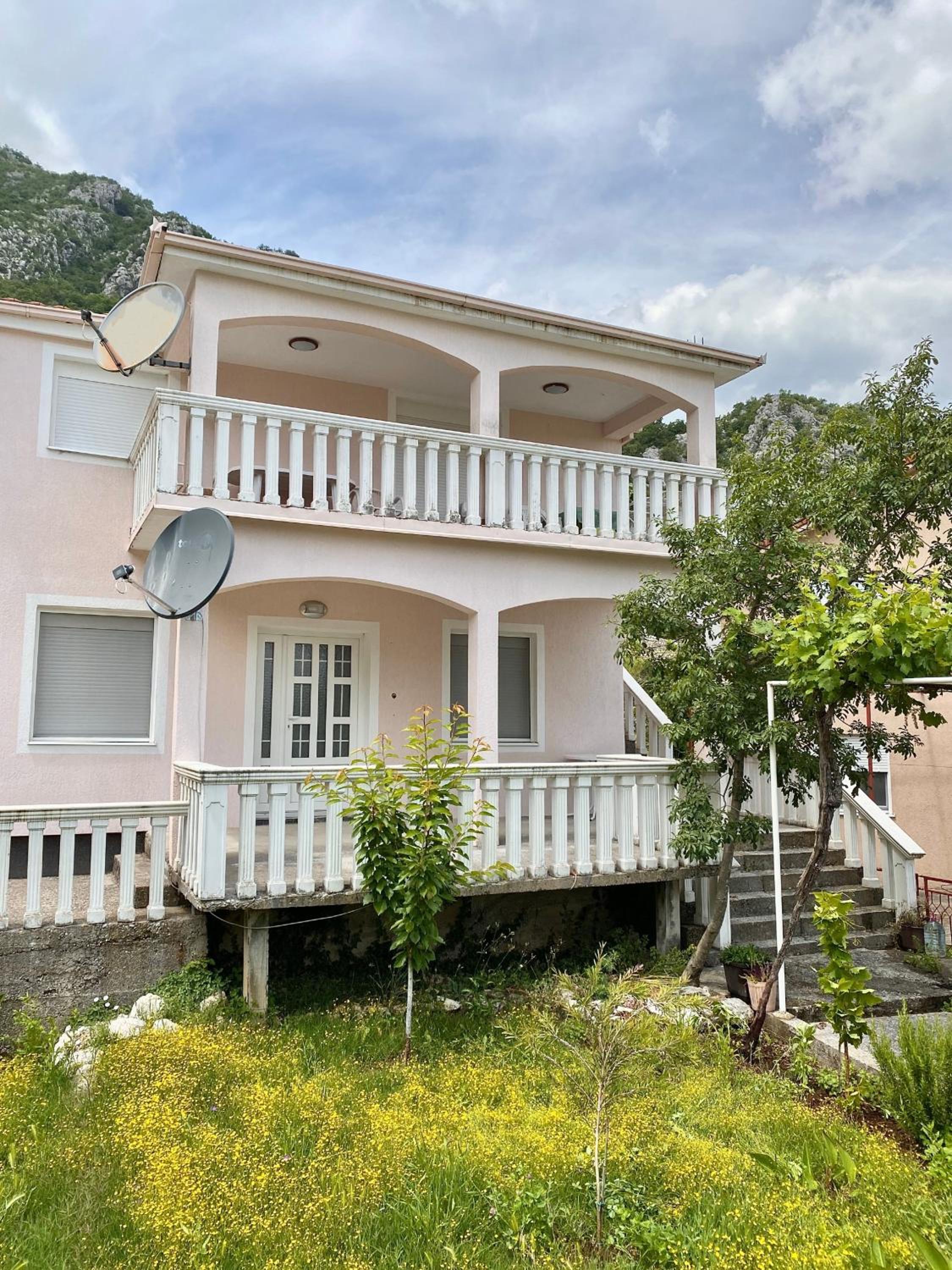 Village house Iva view 3