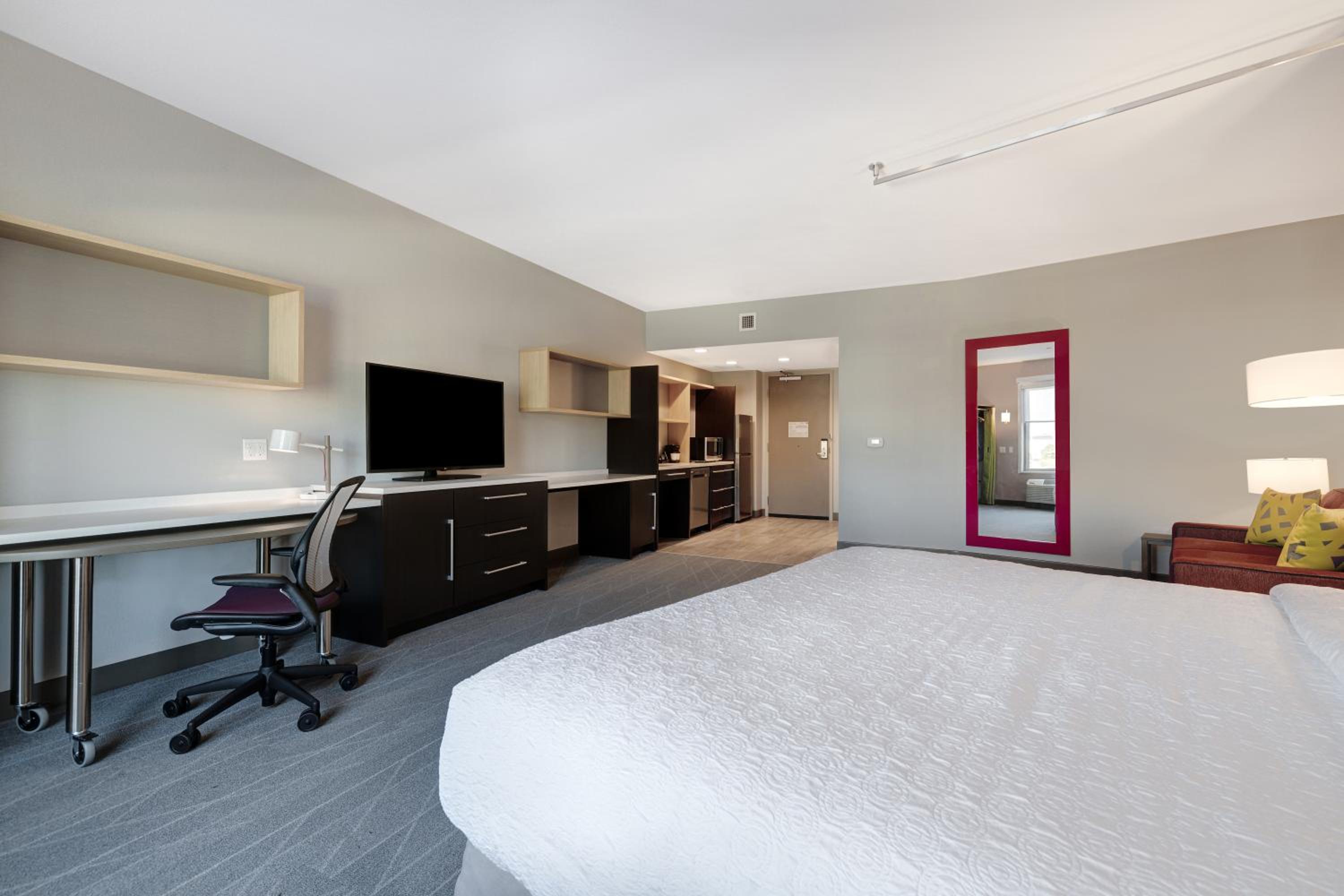 Petaluma Vacations - Home2 Suites By Hilton Petaluma - Property Image 1