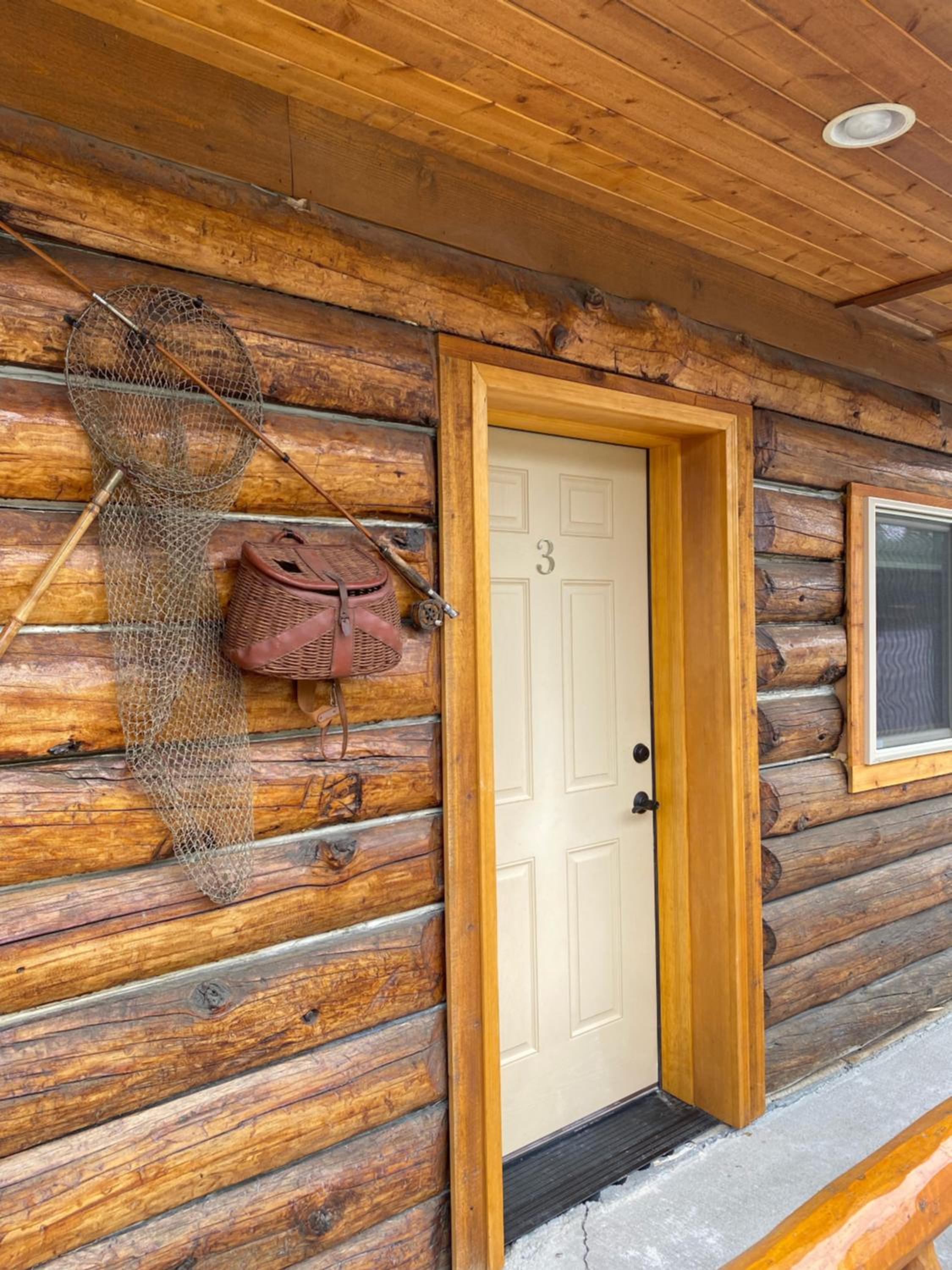 Summit Lake Lodge
