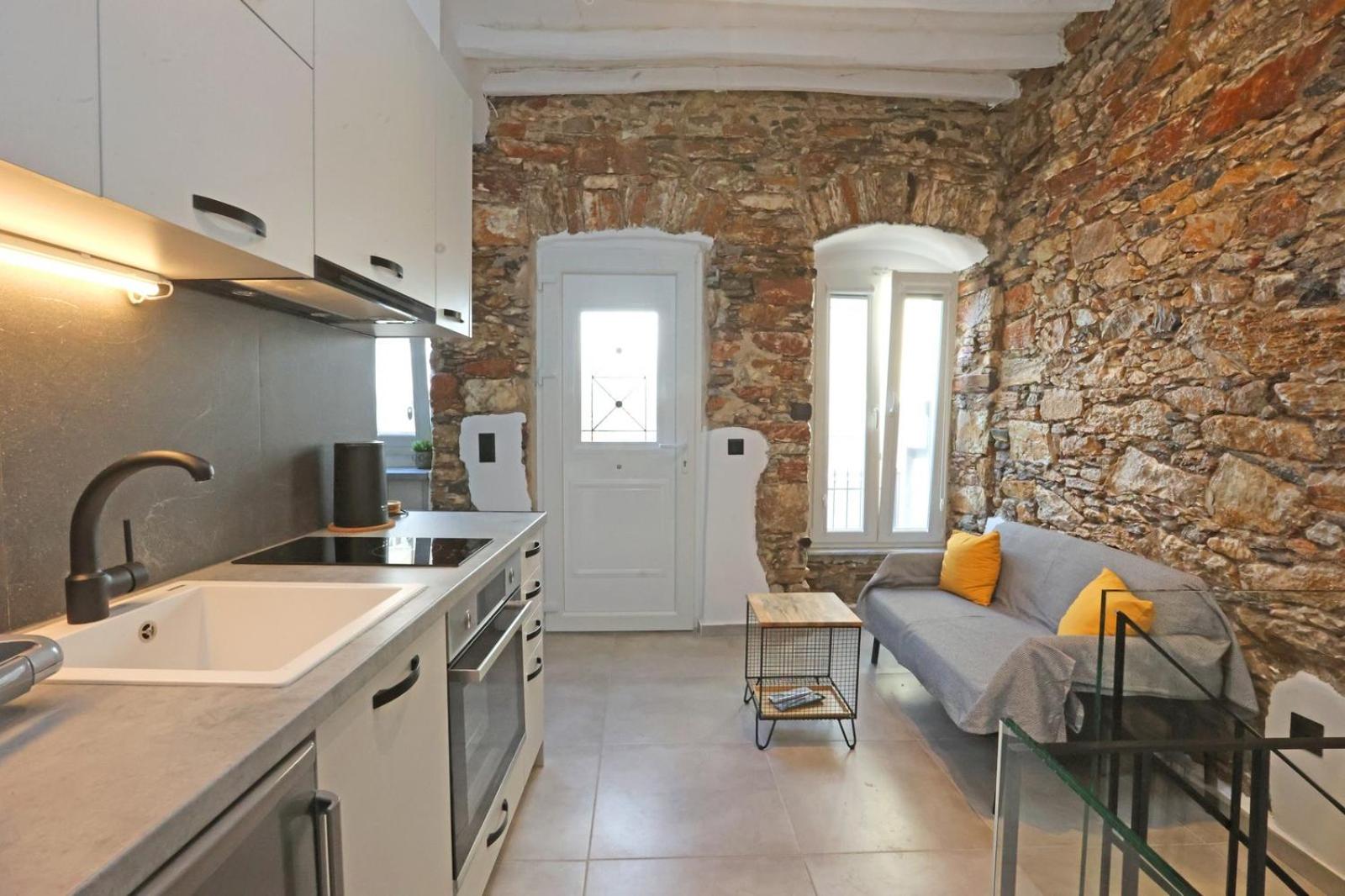 Stones By Syros Bnb
