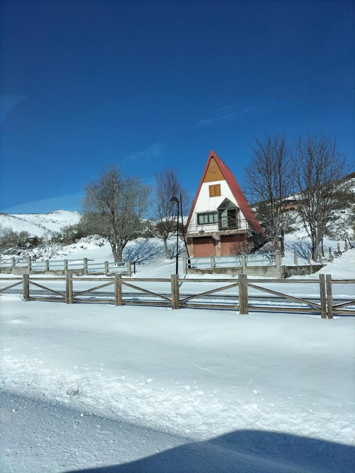 CASA SANTIBAÑEZ DE LA FUENTE