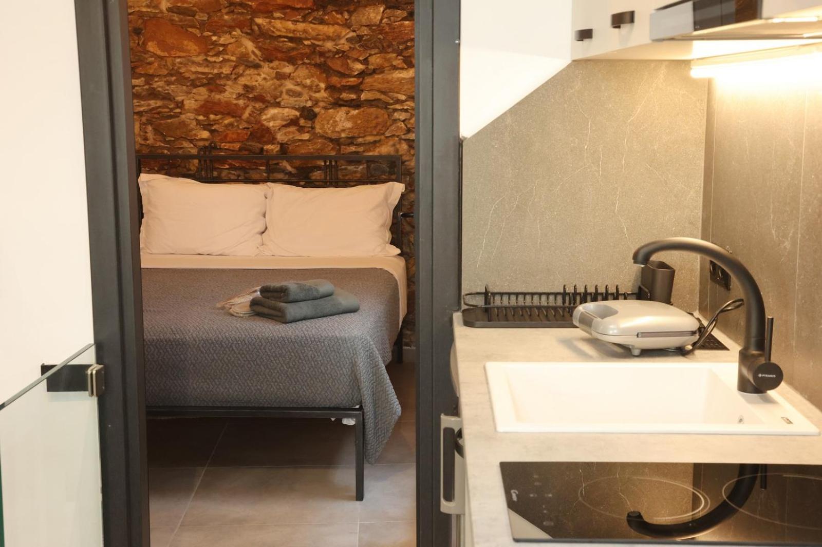 Stones By Syros Bnb