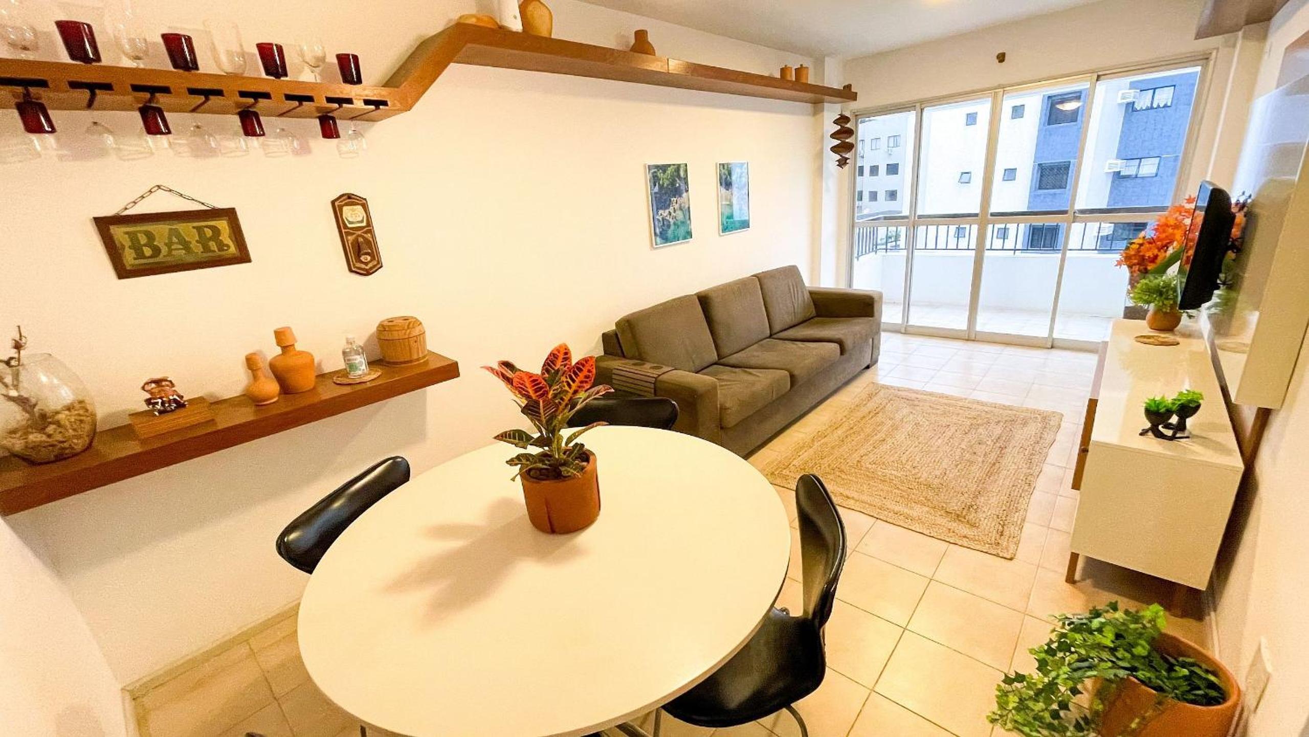 Charming Ocean Front Condominium with Swimming Pool