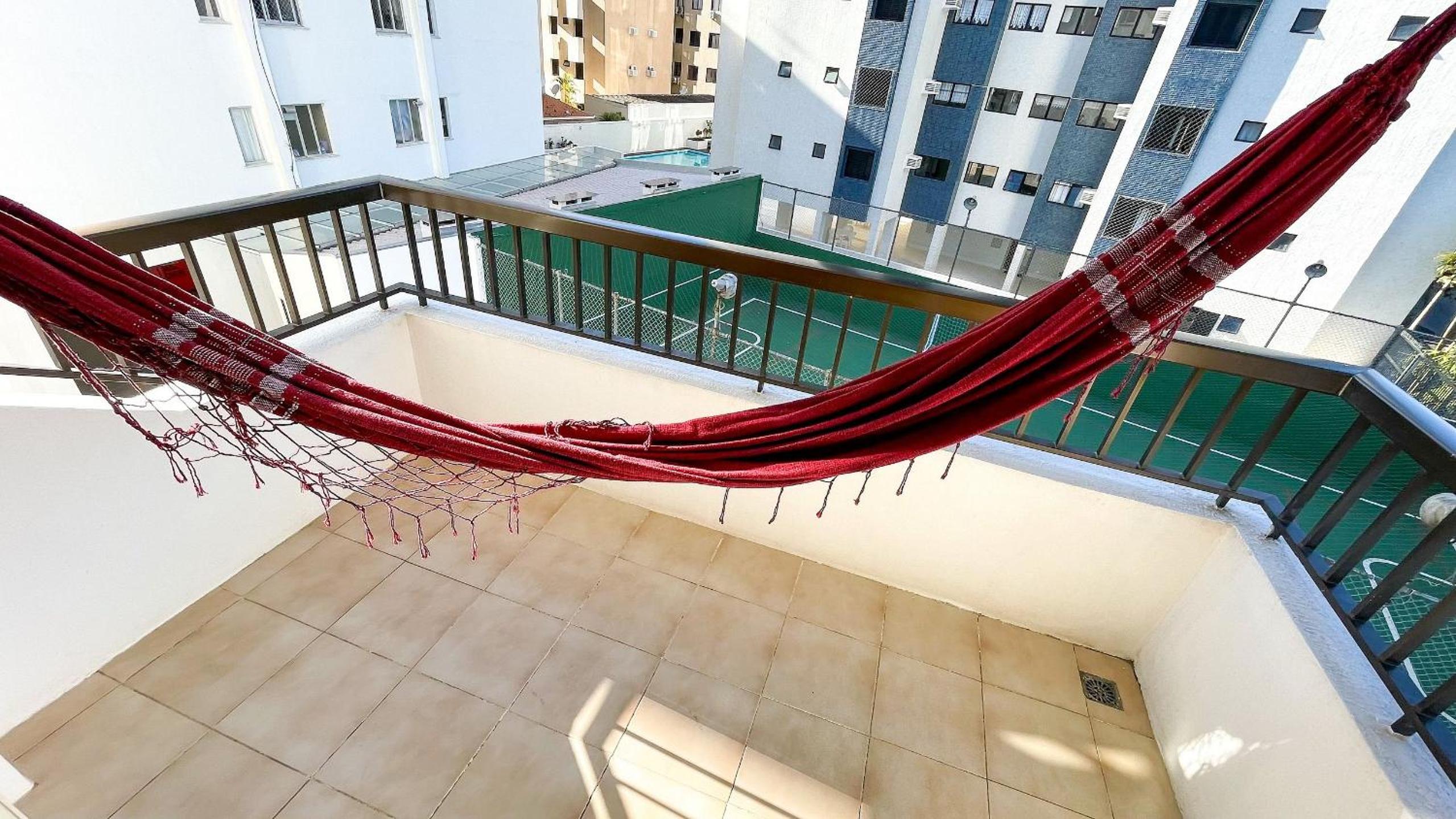 Charming Ocean Front Condominium with Swimming Pool