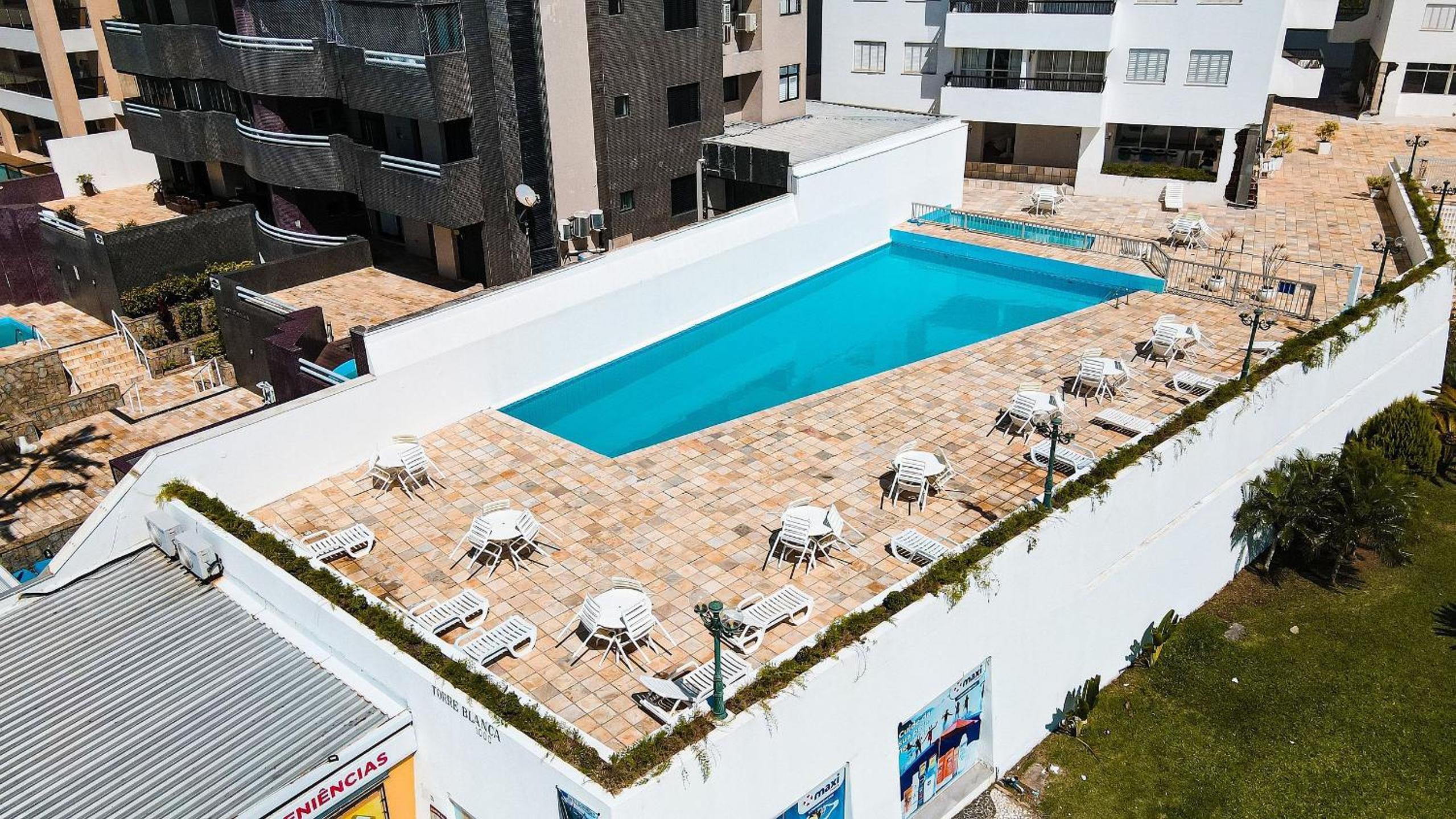 Charming Ocean Front Condominium with Swimming Pool