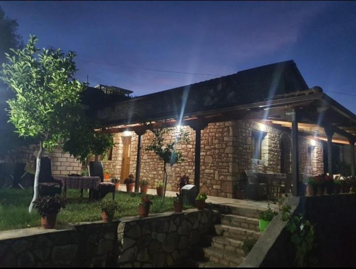 Vokopola Villa