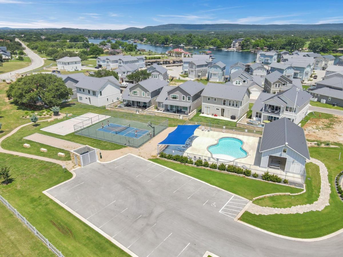 Lakeside Property with Temperature Control Pool on Lake LBJ view 5