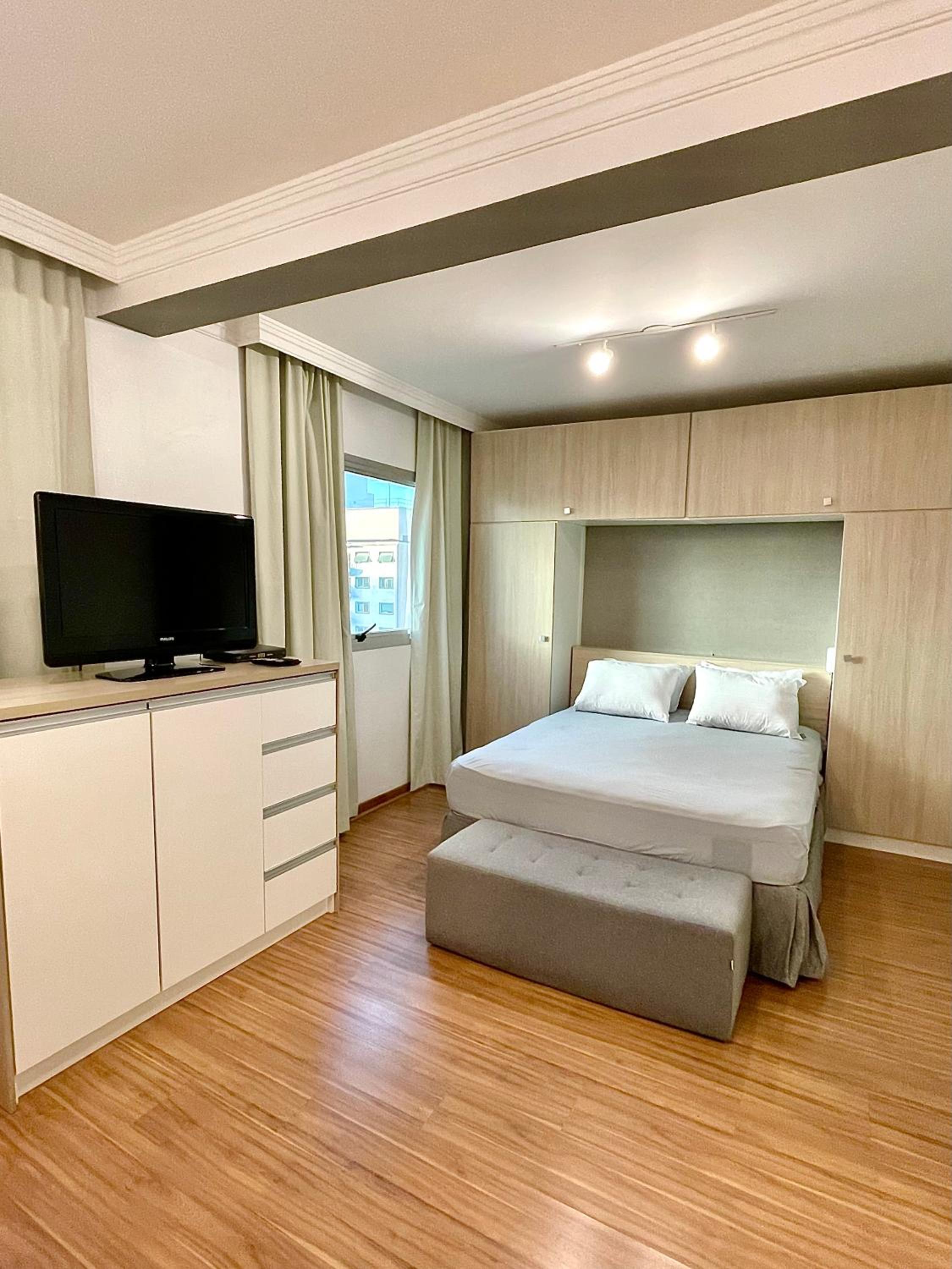 Flat no hotel QS Oscar Freire perto do HC