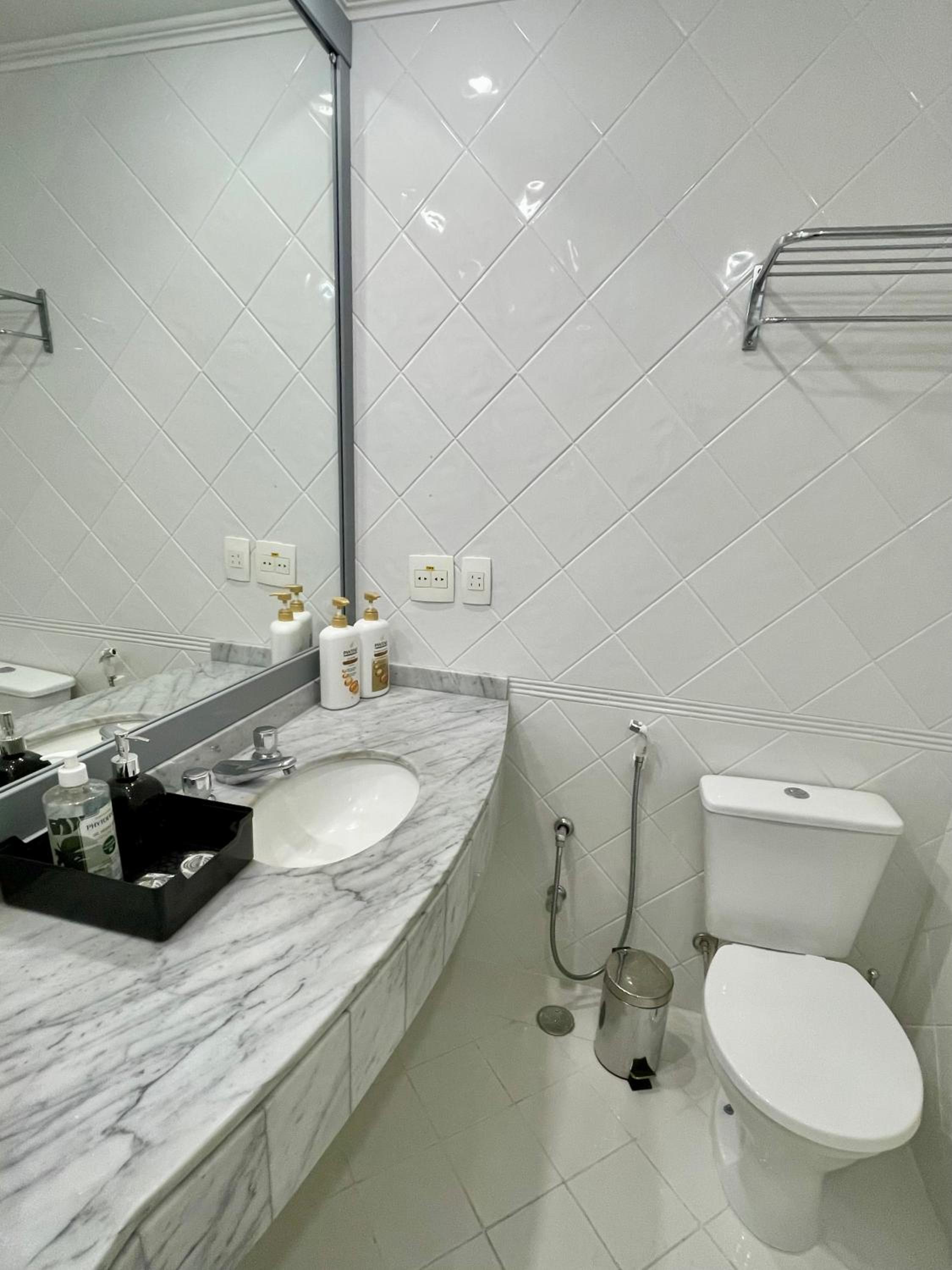 Flat no hotel QS Oscar Freire perto do HC