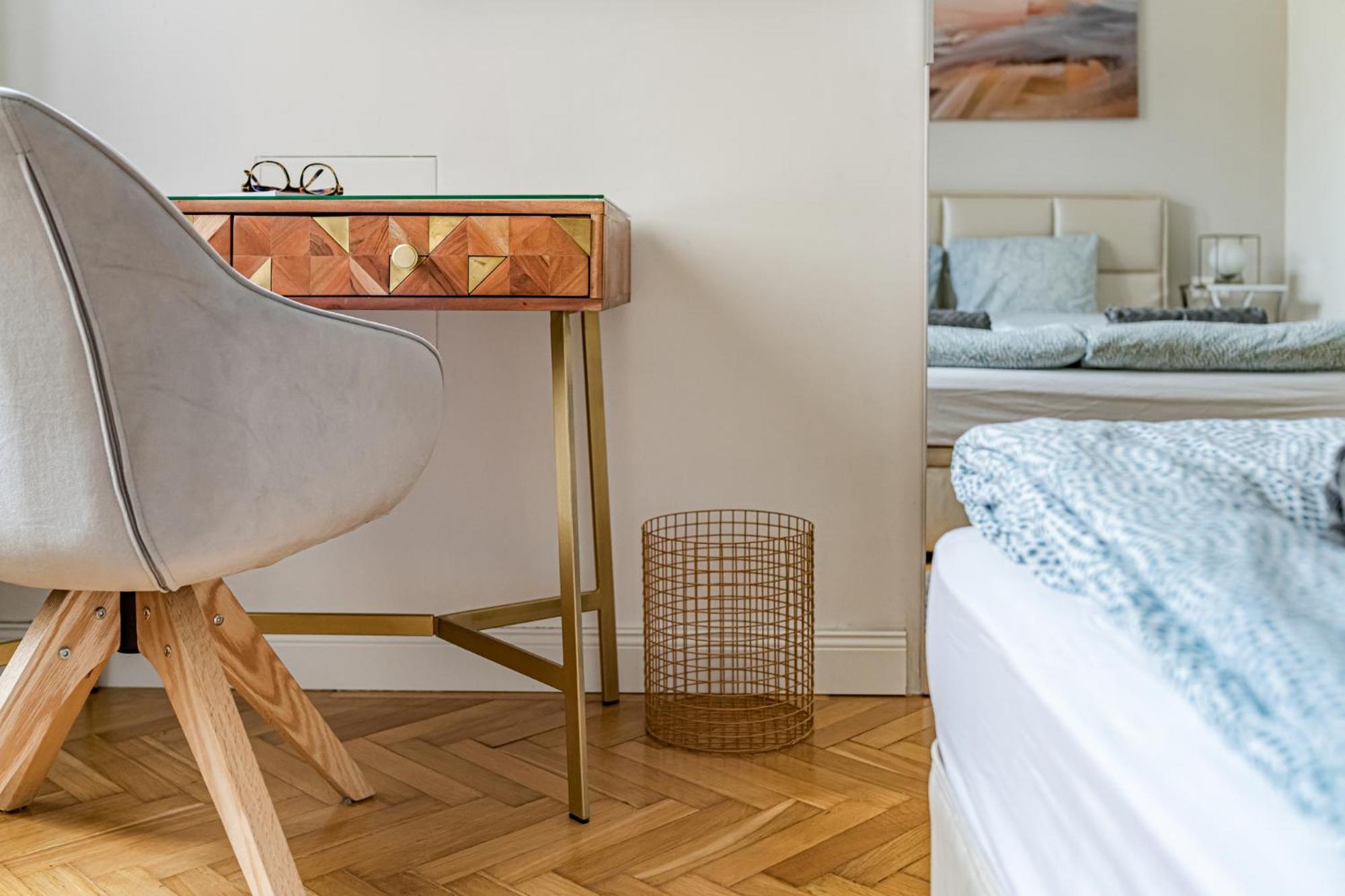 Photo 32