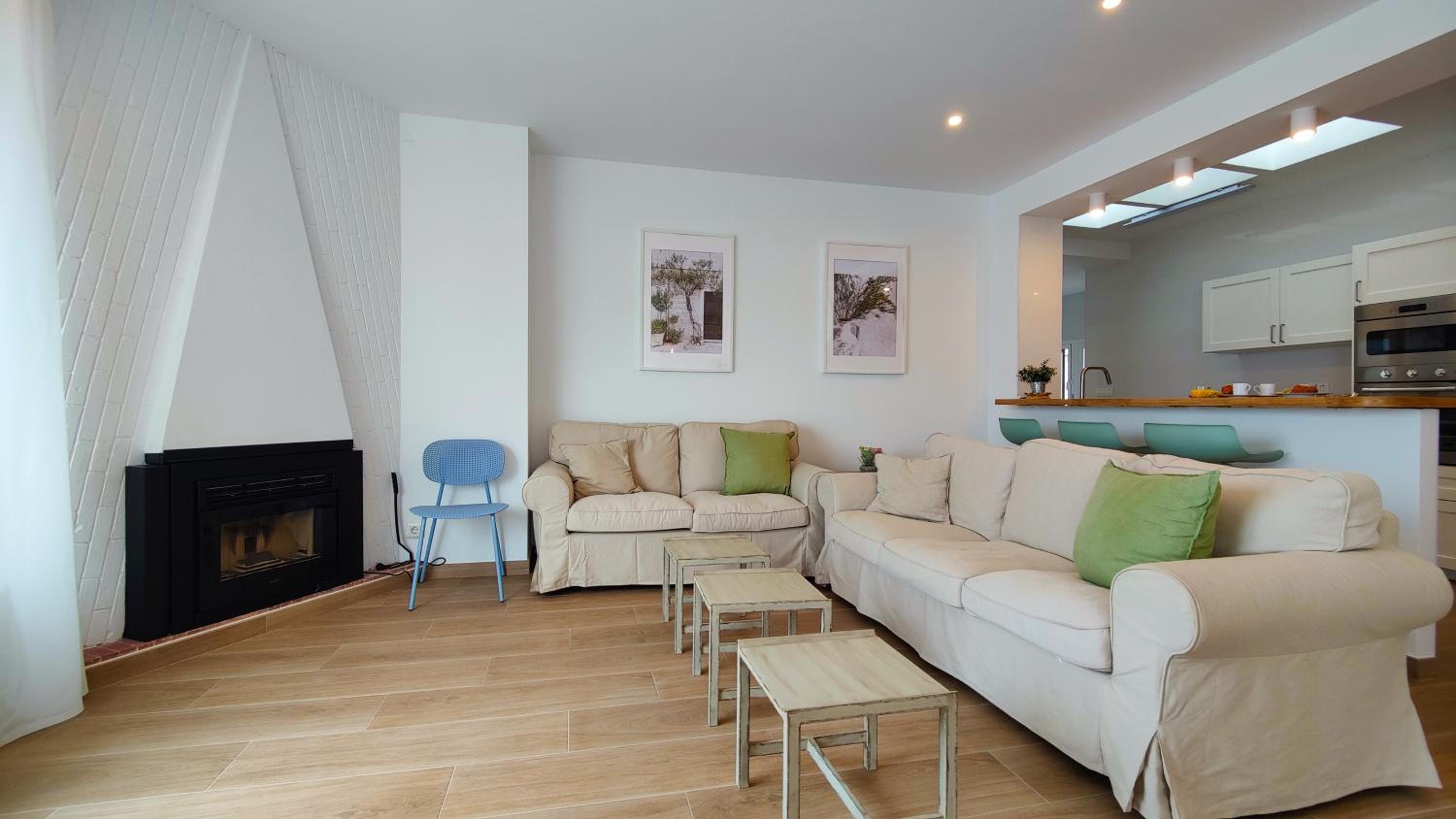 PARRALUE Beach front home