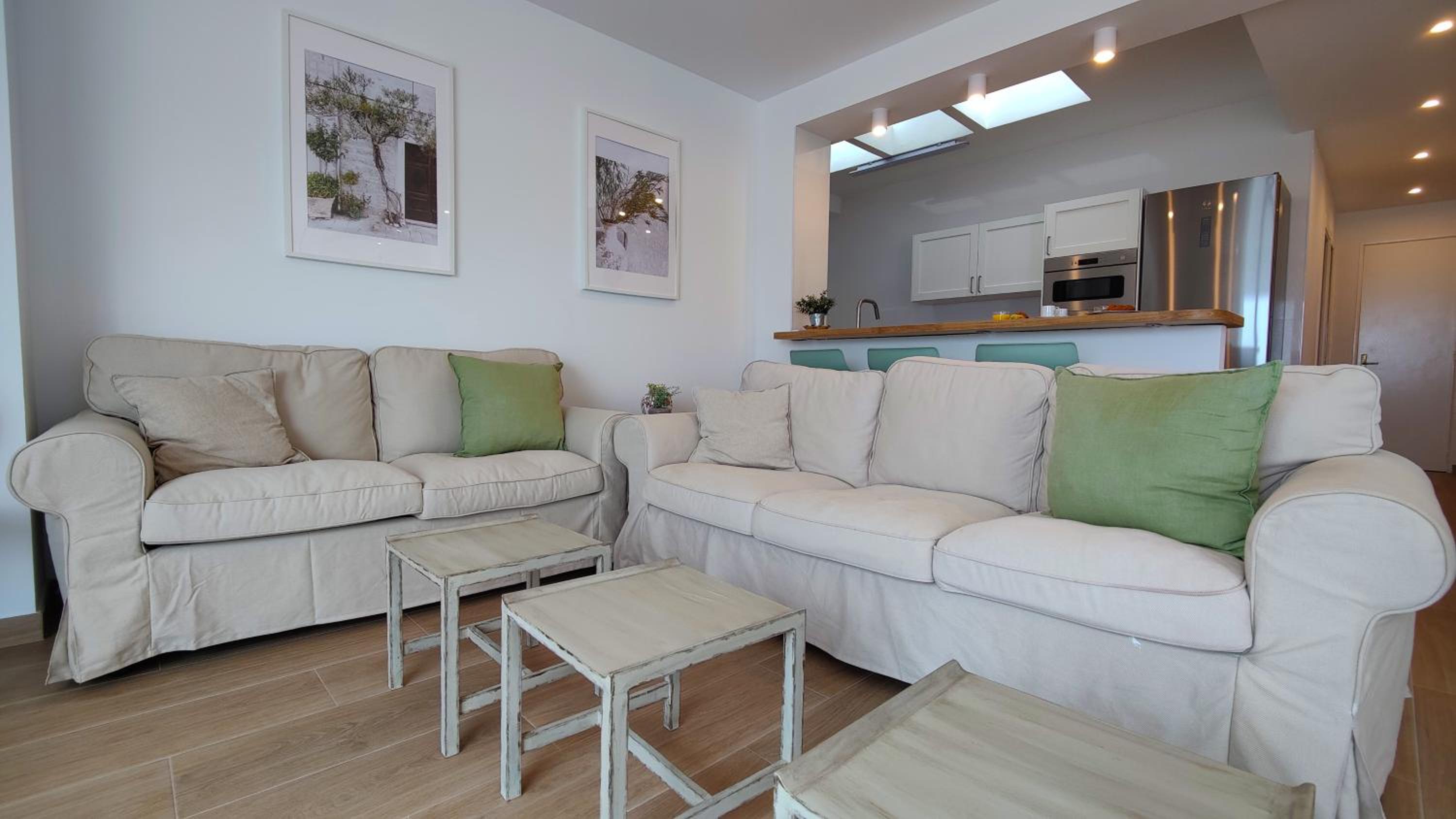 PARRALUE Beach front home