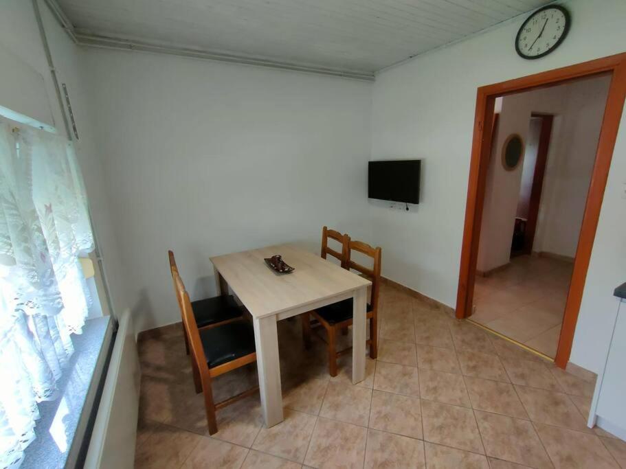 Riverside Panorama Apartment 2 near City Center Brko 2