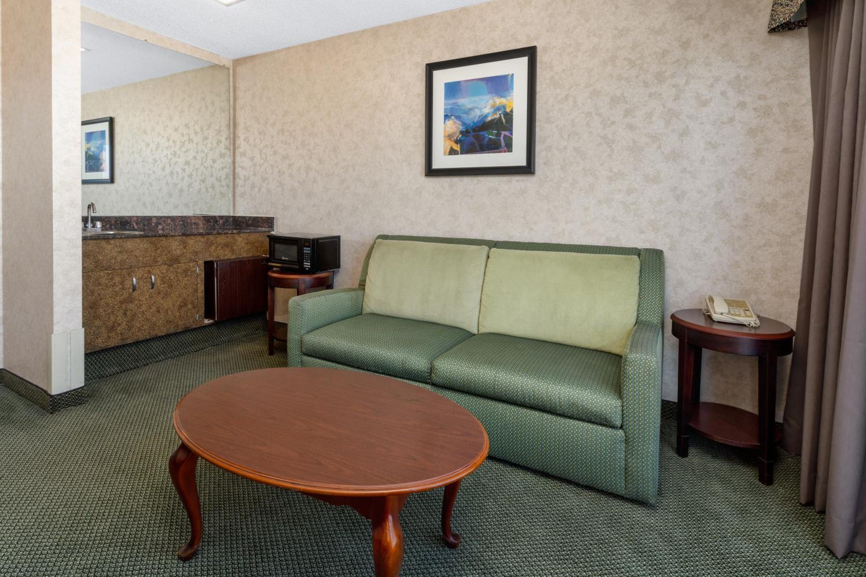 Reno Vacations - Ramada by Wyndham Reno Hotel  Casino - Property Image 2