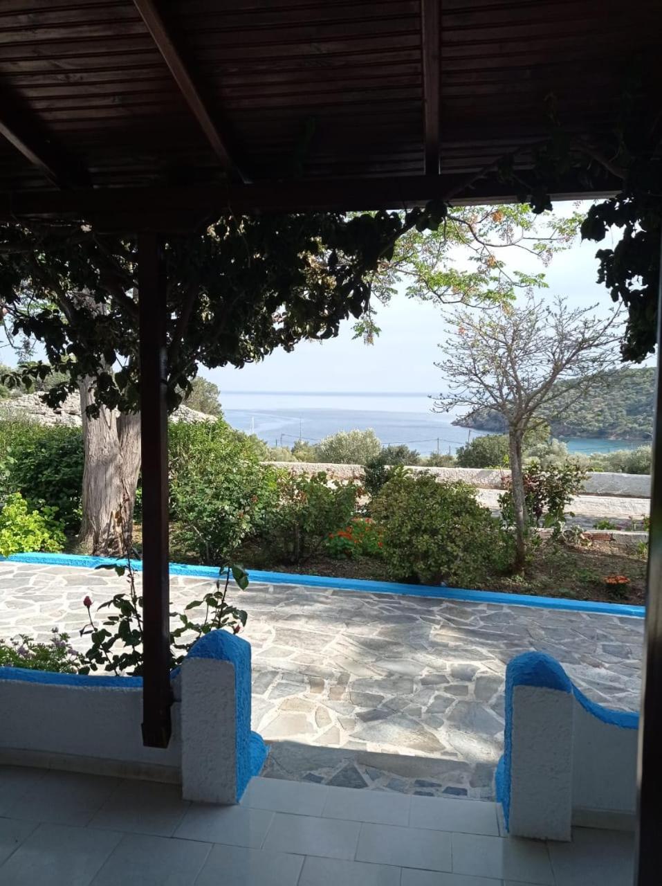 Studios Ioanna Limnionas Samos