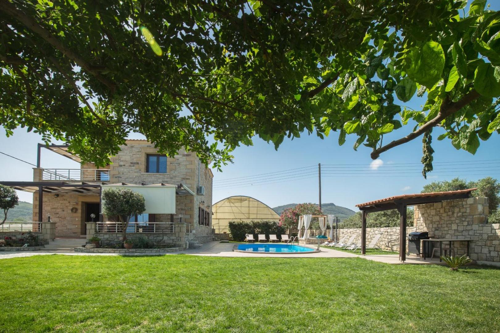 Villa Drapanias Homeleader