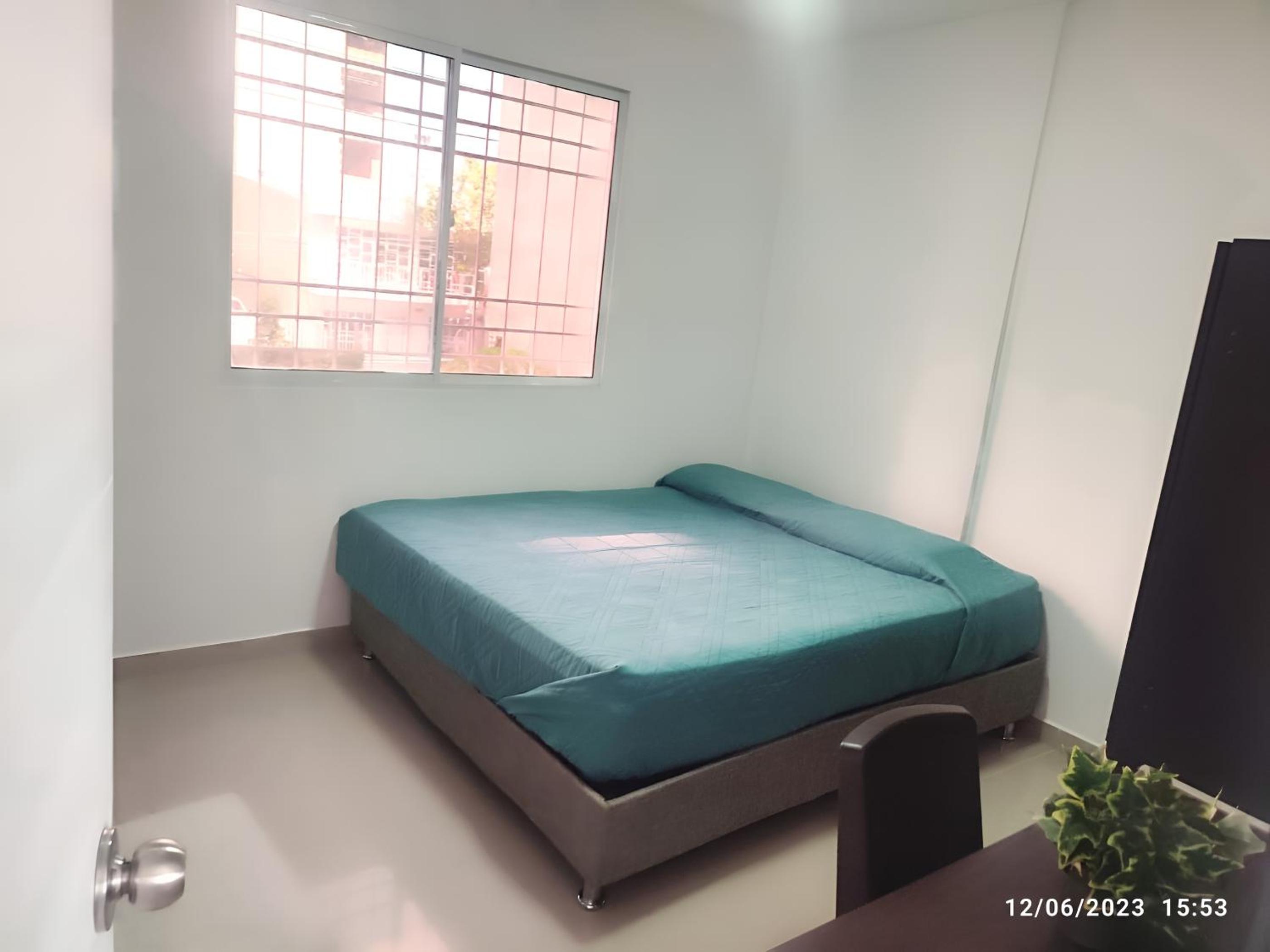 Habitación en casa ambiente familiar