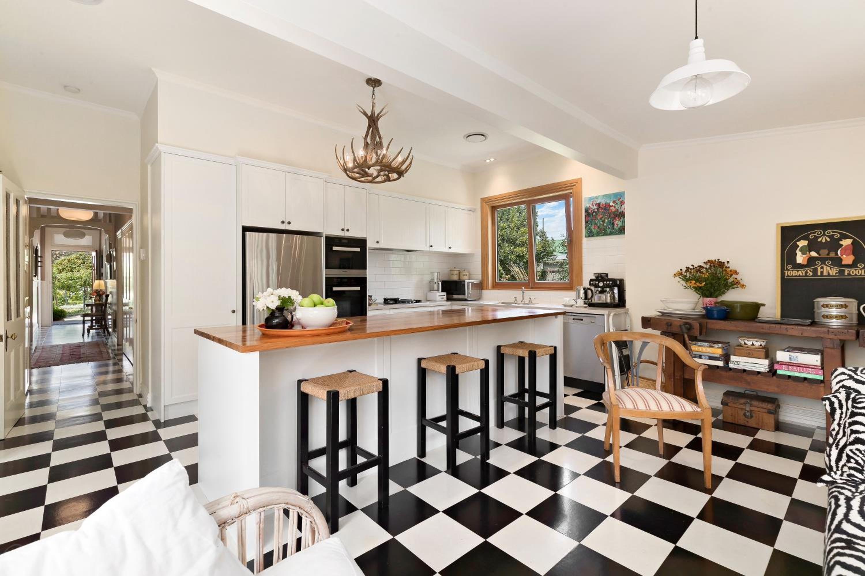 Victorian Villa - Cromwell Holiday Home
