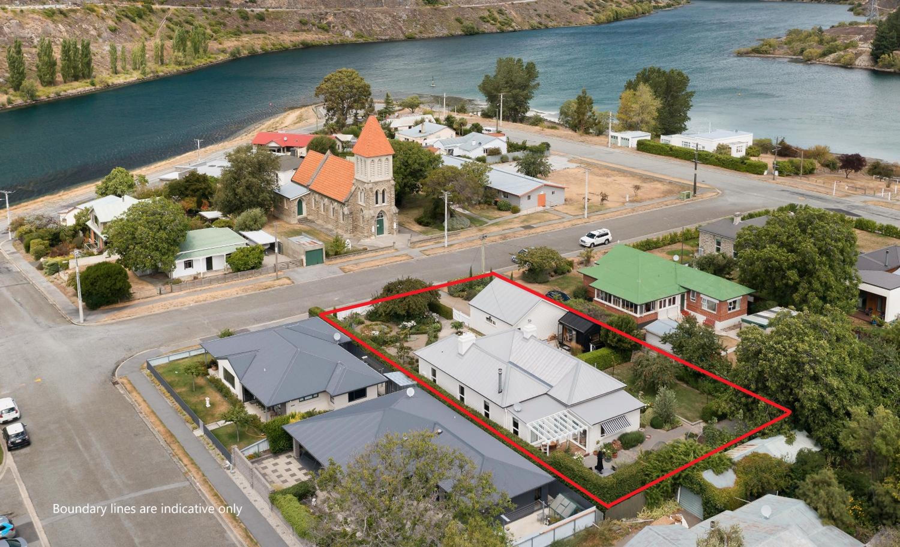 Victorian Villa - Cromwell Holiday Home