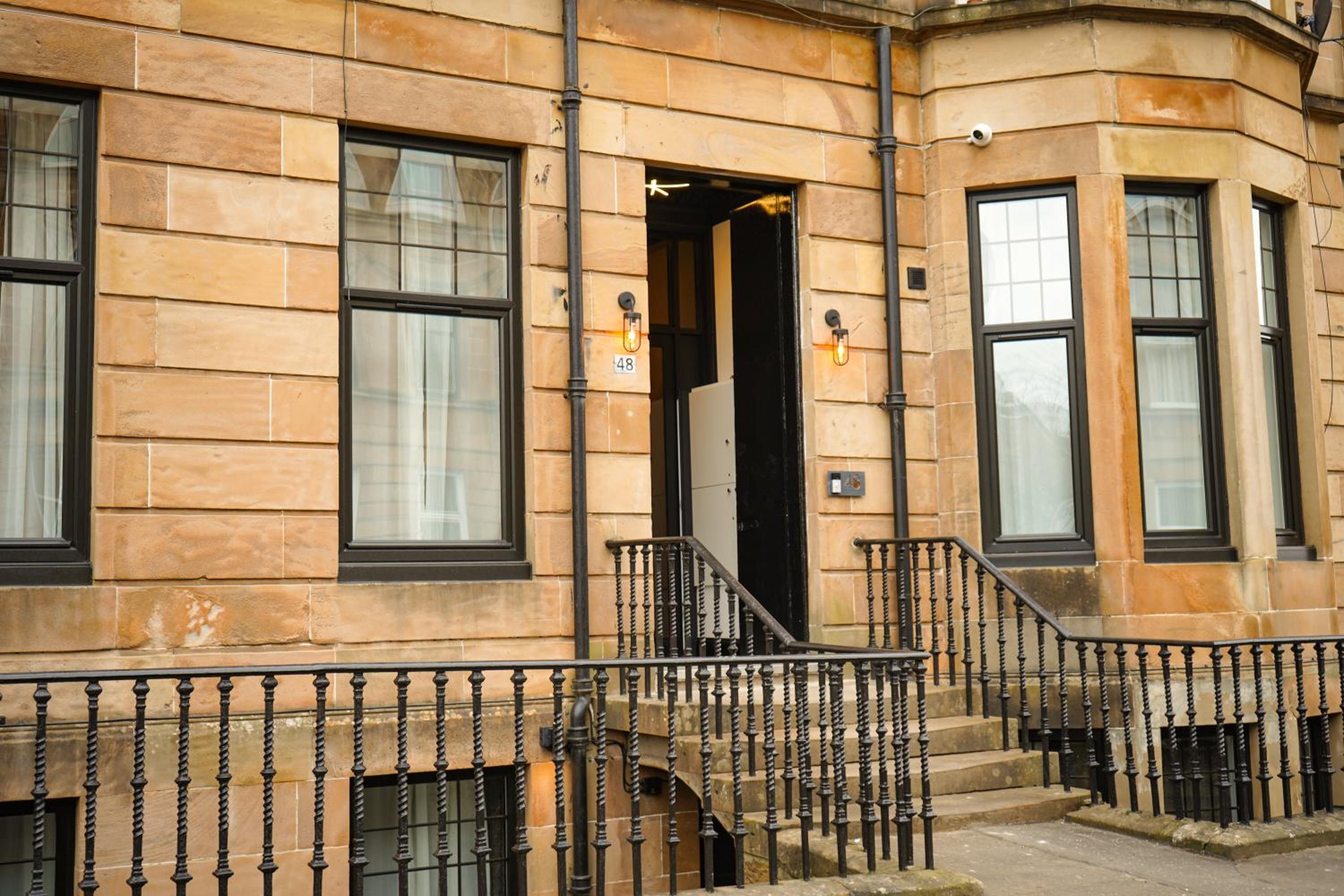 Hotel S.h Apartments