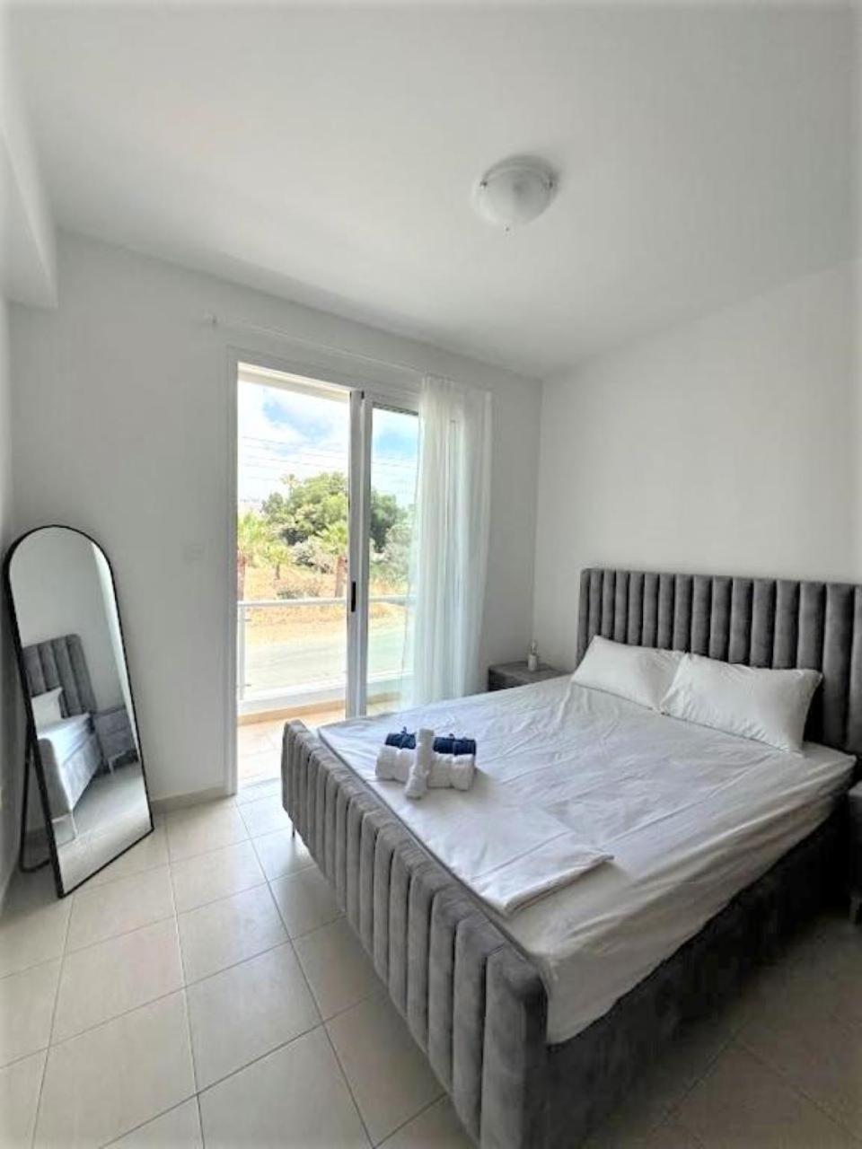 H&O Alina Sunset Apartment