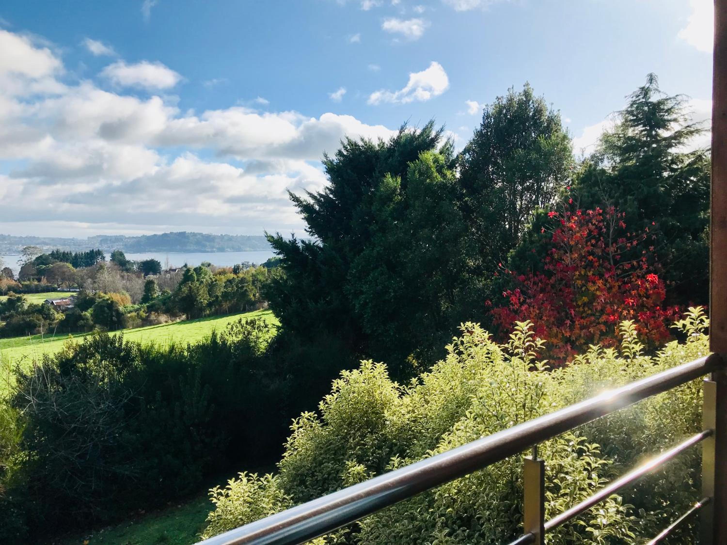 Casa Familiar con Vista al campo y al lago