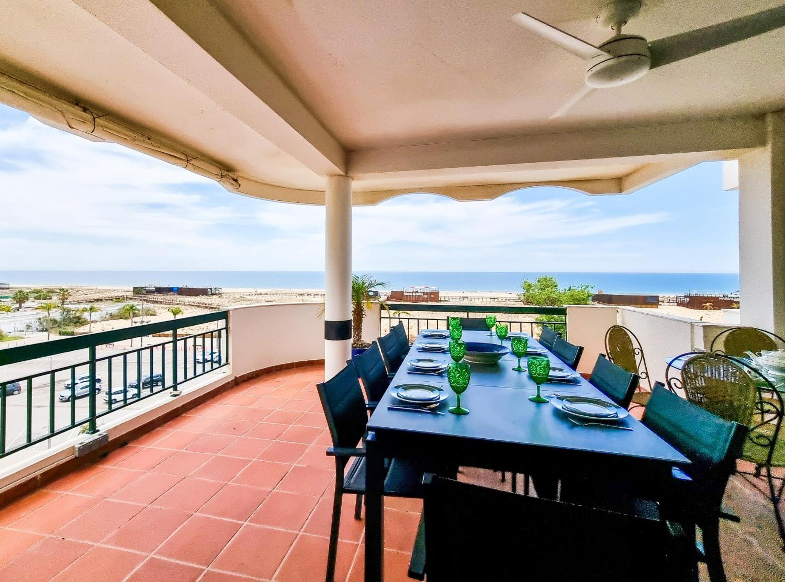 Hotel FLH Monte Gordo View Apartment with Balcony - Image 1