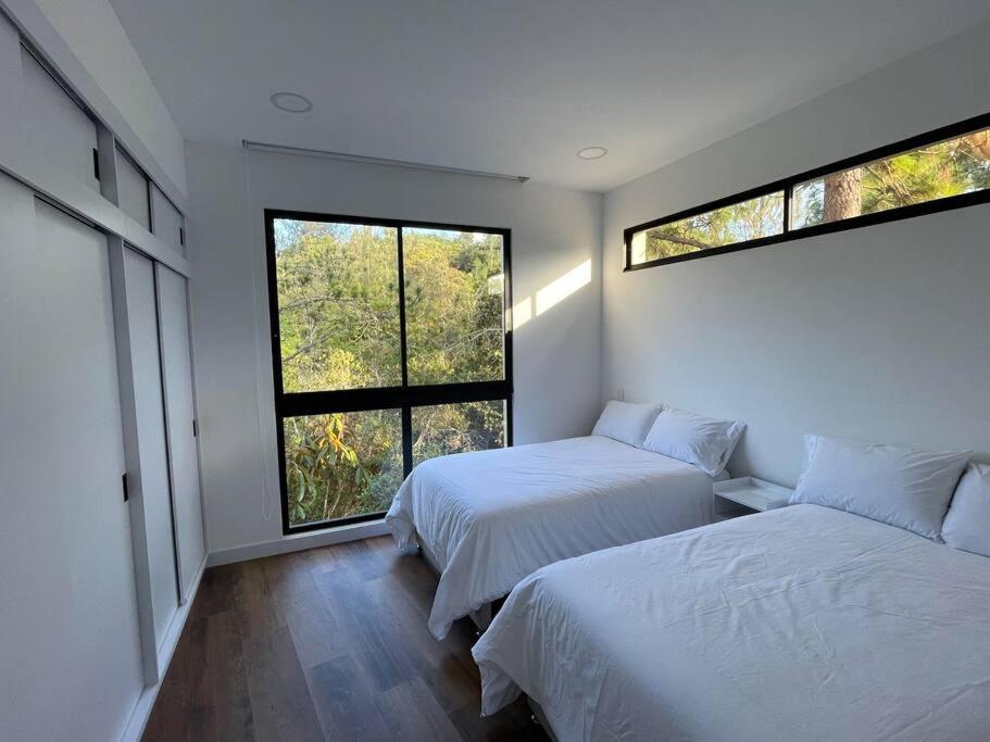Aqua Guatapé - Lakeside Luxury Villa