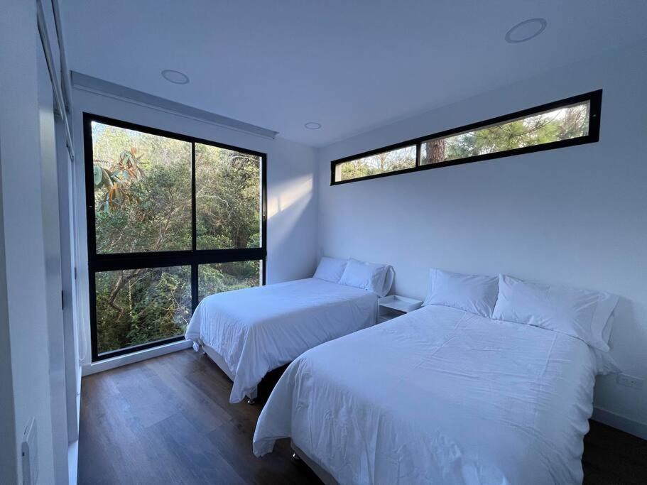 Aqua Guatapé - Lakeside Luxury Villa
