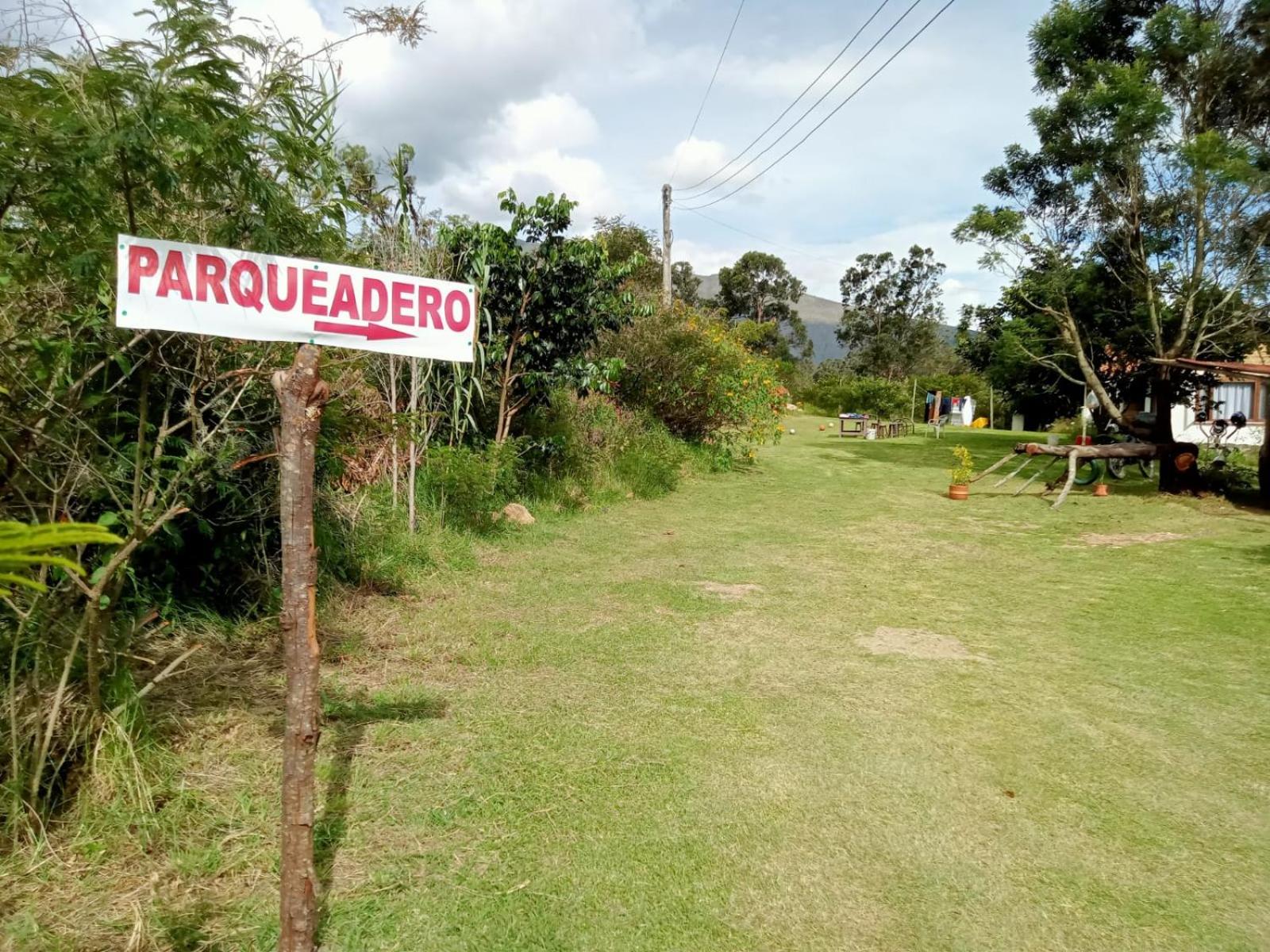Hospedaje y Zona de Camping Pistacho